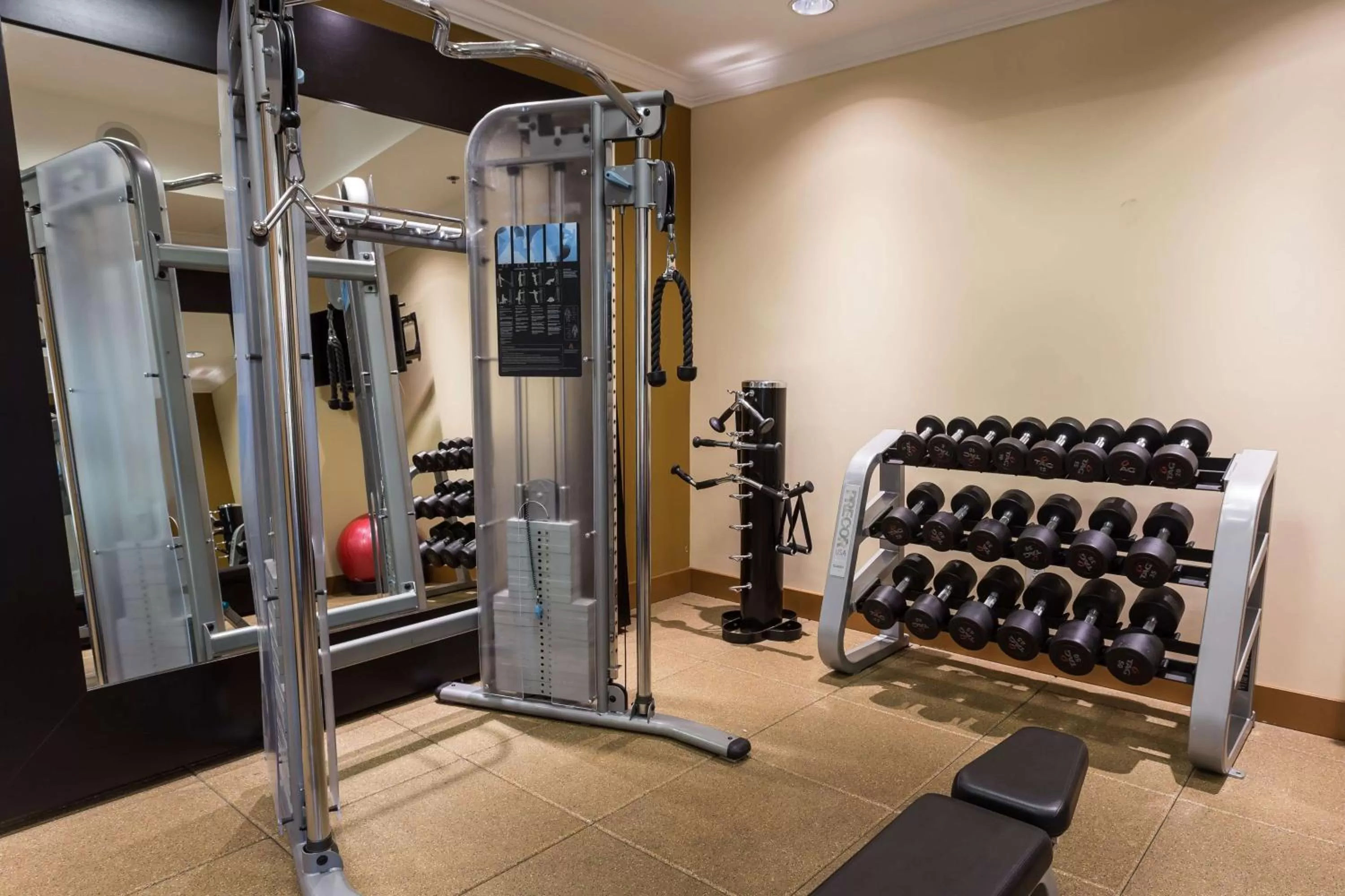 Fitness centre/facilities in Hilton Garden Inn San Mateo