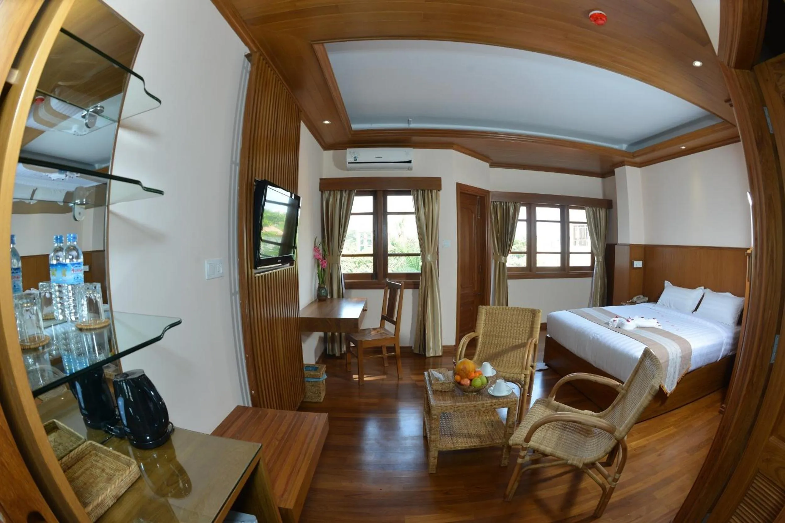 Decorative detail, Bed in Hotel Sidney