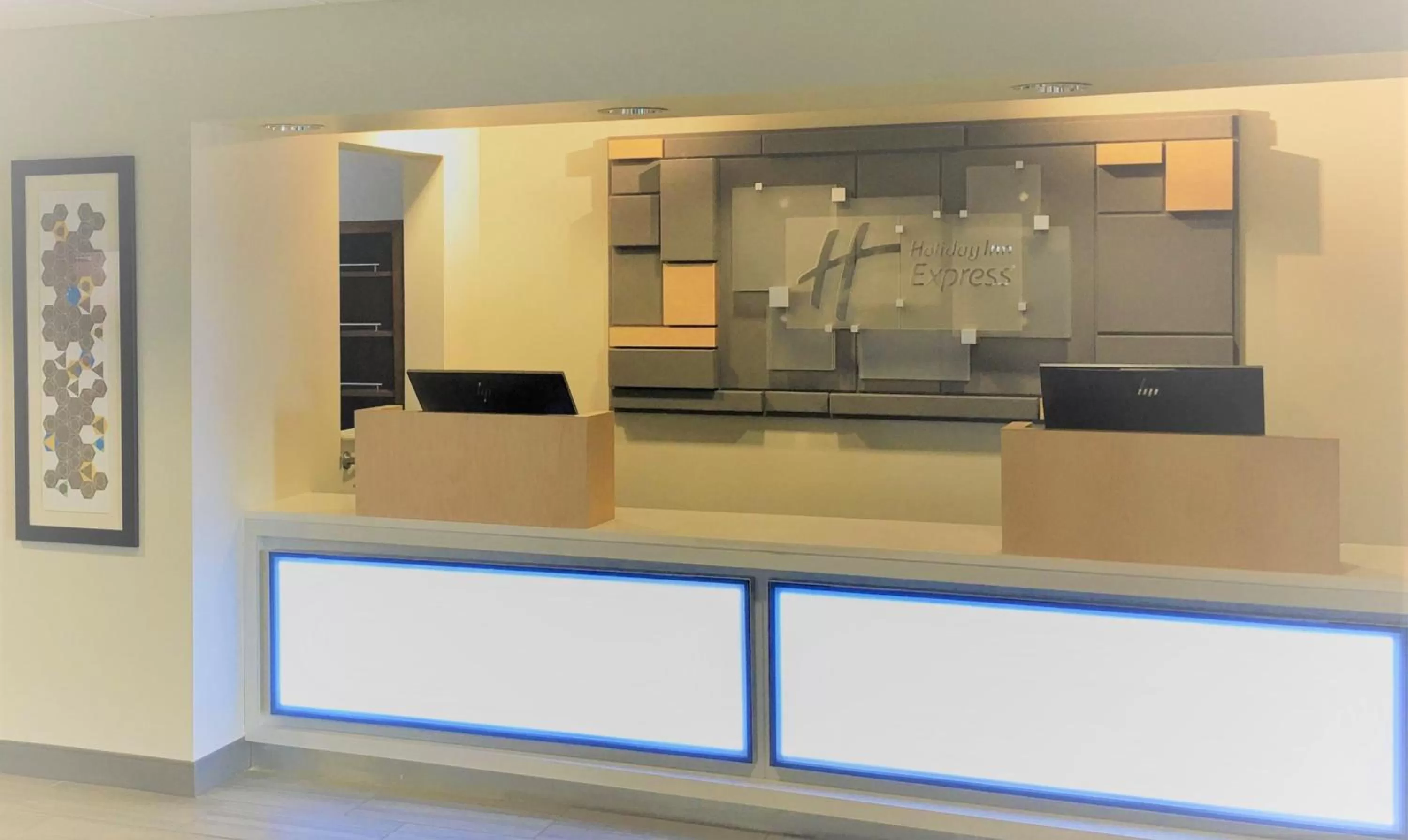 Property building in Holiday Inn Express Lebanon by IHG