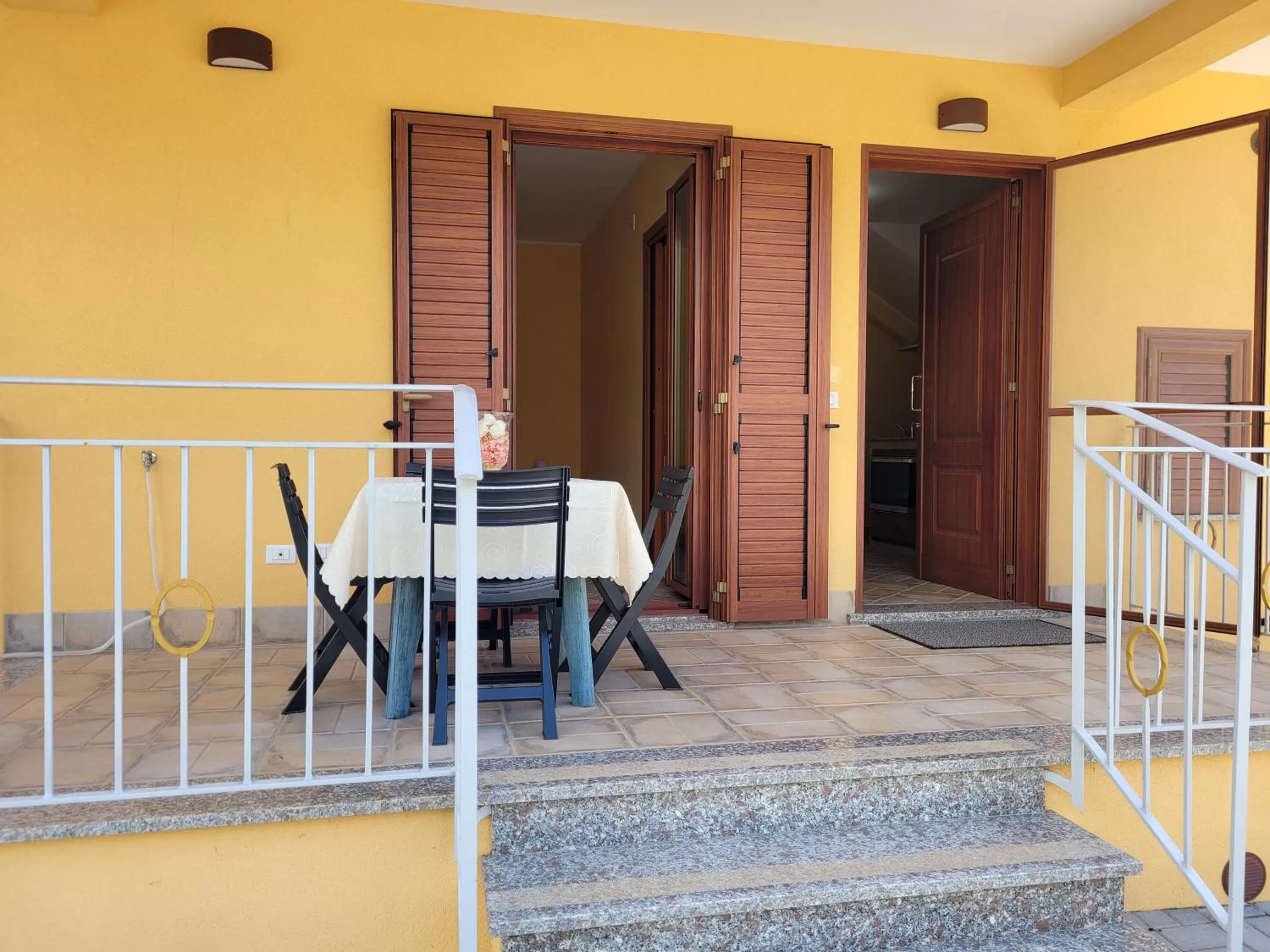 Alloggio turistico Magnifico Alessandro Valle Bernardo 04025 Lenola nei pressi di Fondi LT