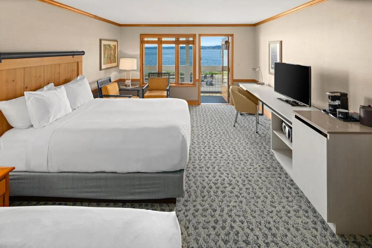 Bed in Semiahmoo Resort Golf & Spa, Trademark Collection by Wyndham