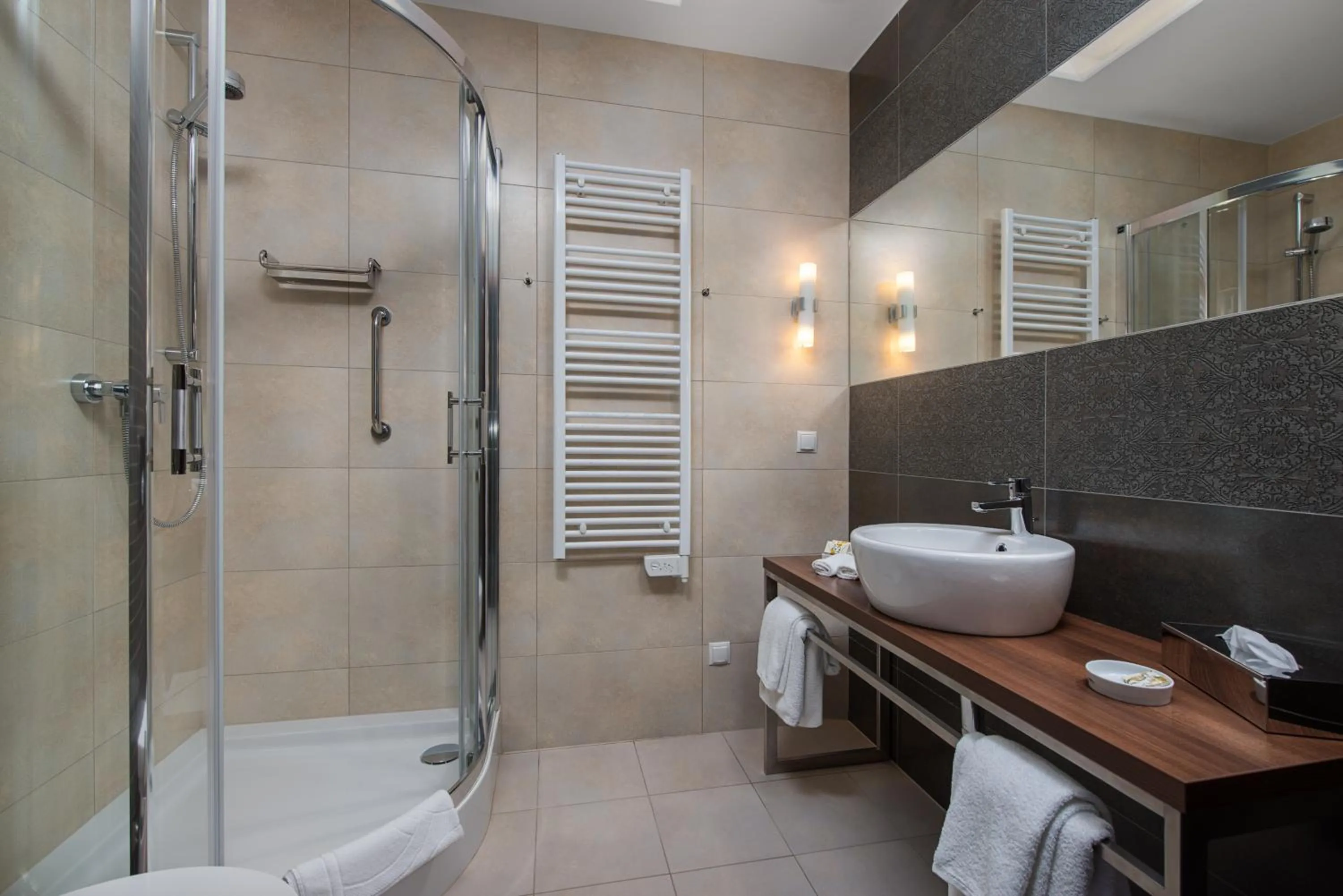 Shower in Rado Resort Spa & Wellness
