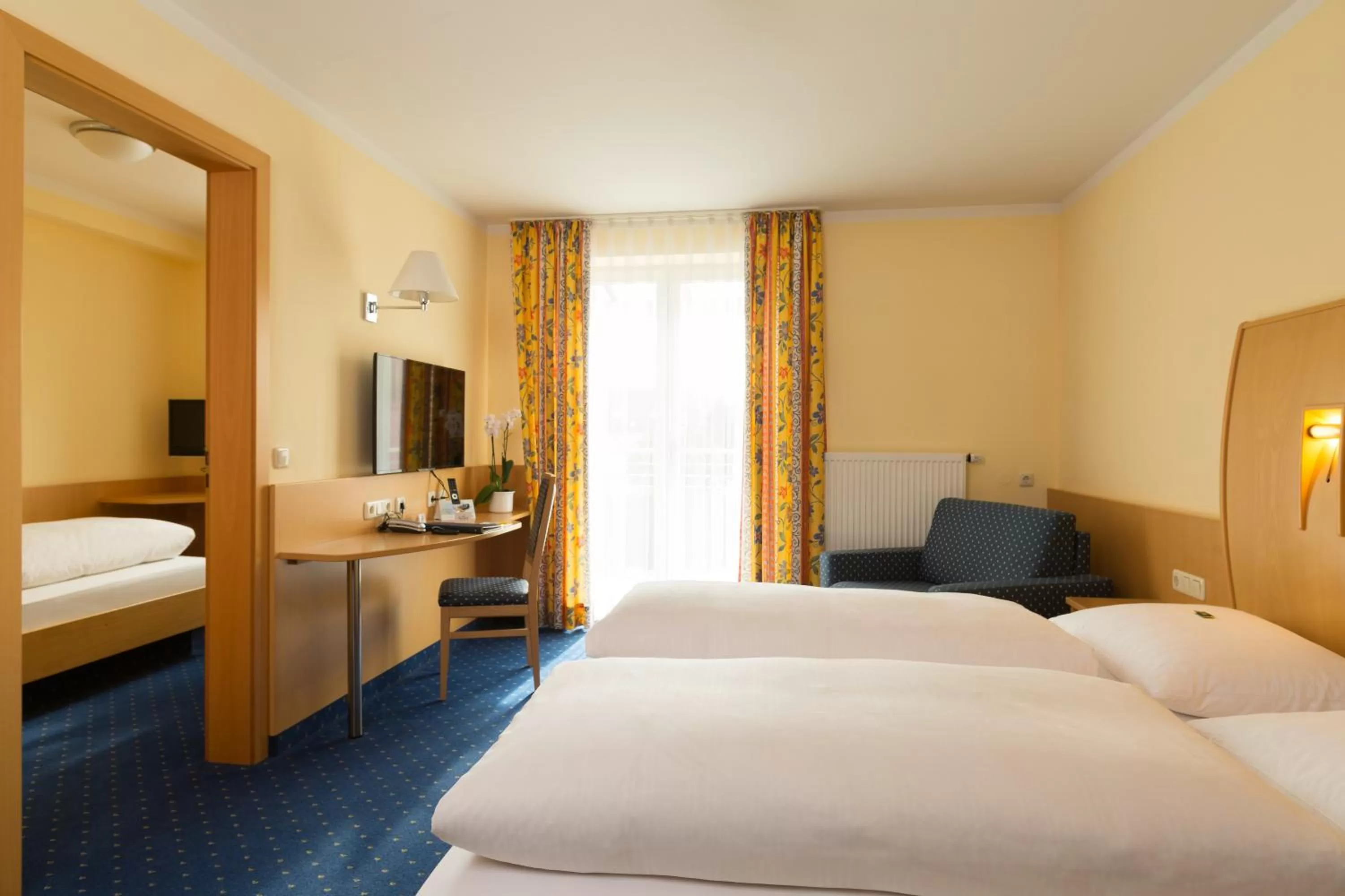 Bed in Landhotel-Restaurant Huberhof Allershausen