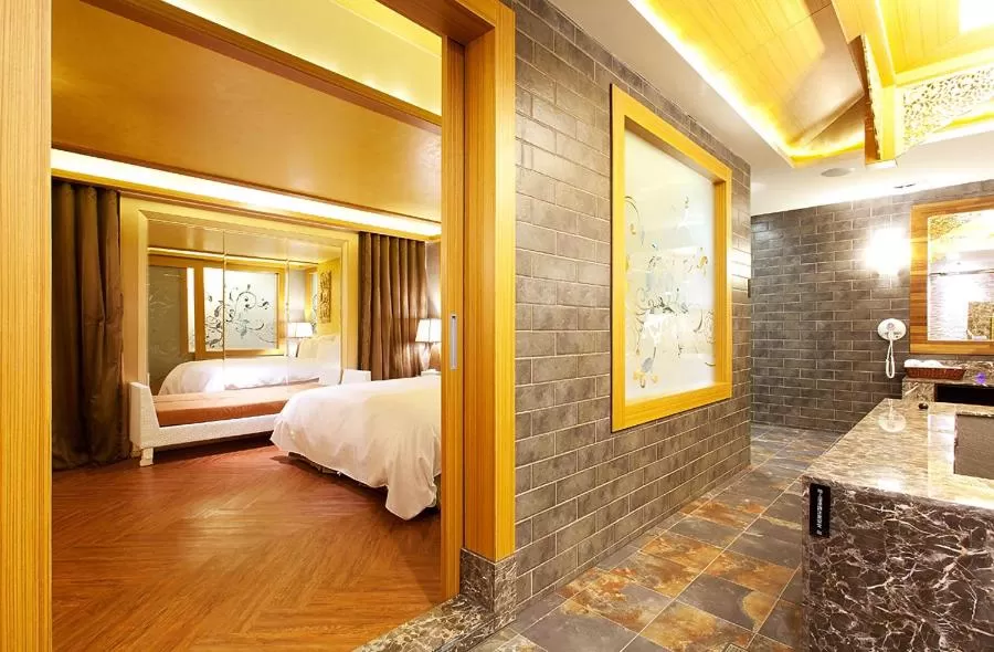 Photo of the whole room, Bed in Discovery Motel - Yanping