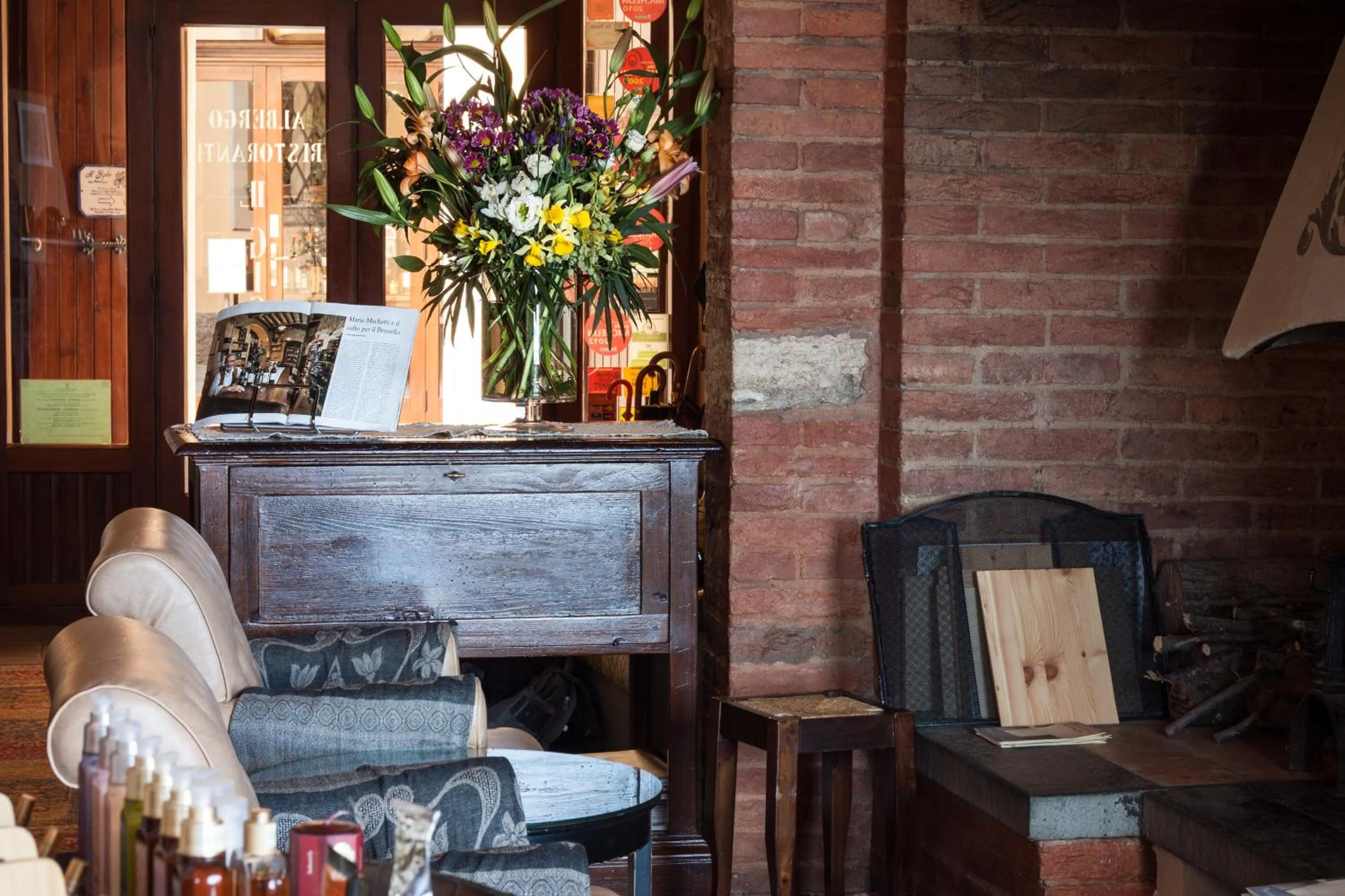 Lobby or reception in Albergo Il Giglio