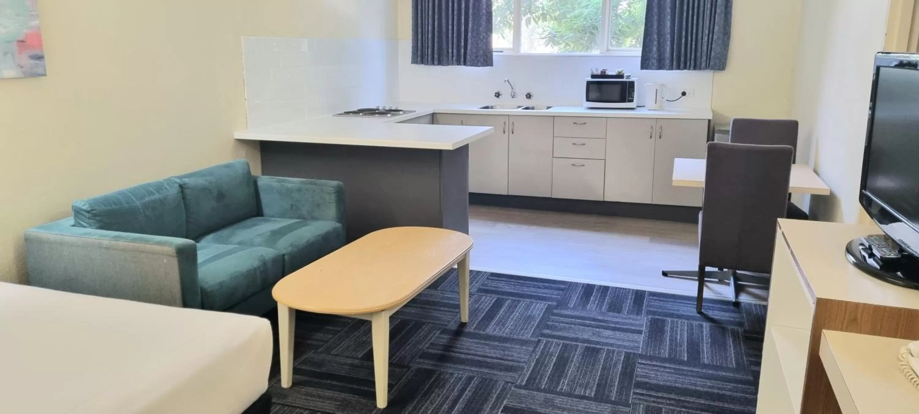 Kitchen or kitchenette in Hotel Cavalier