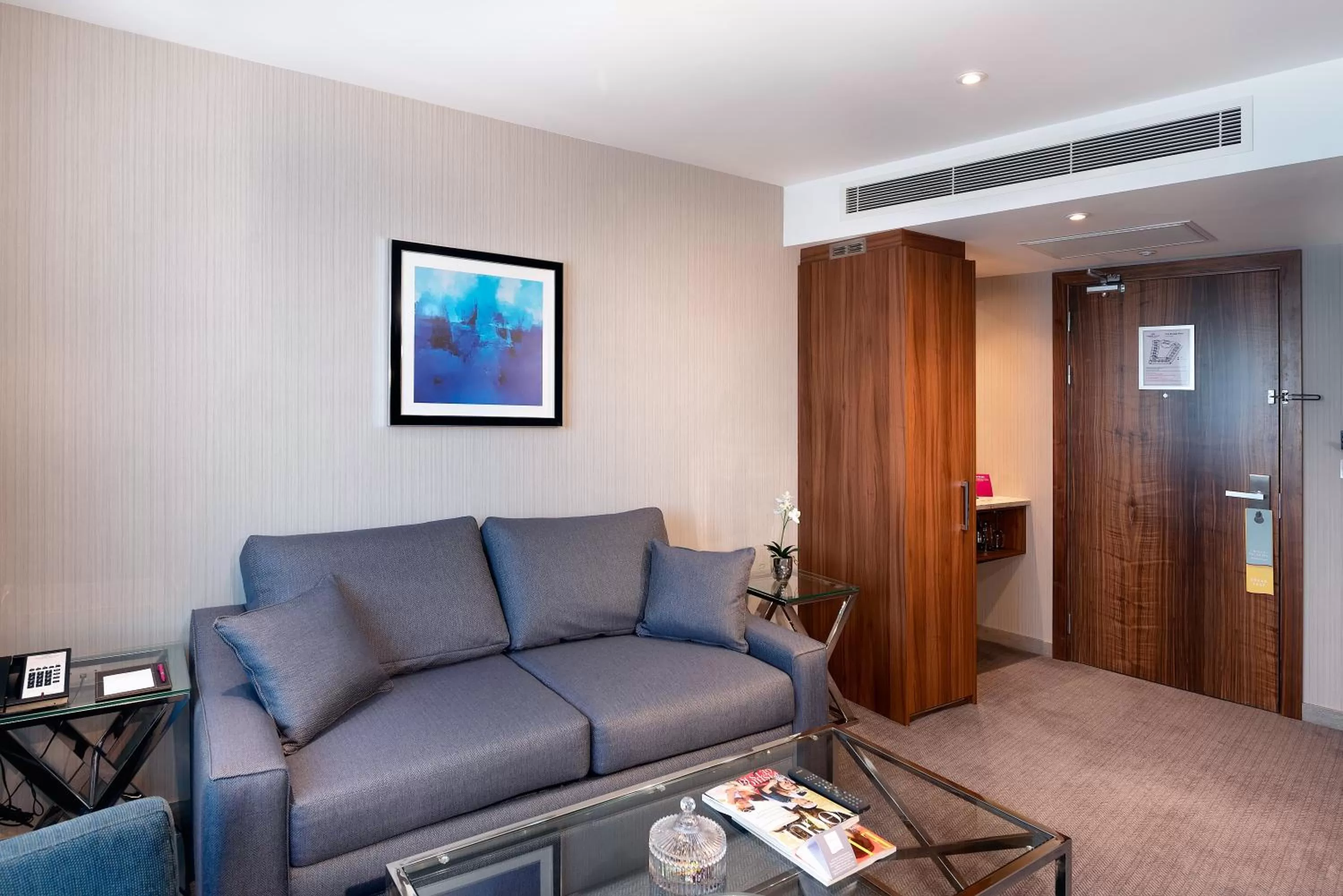 Photo of the whole room in Crowne Plaza London Heathrow T4 by IHG