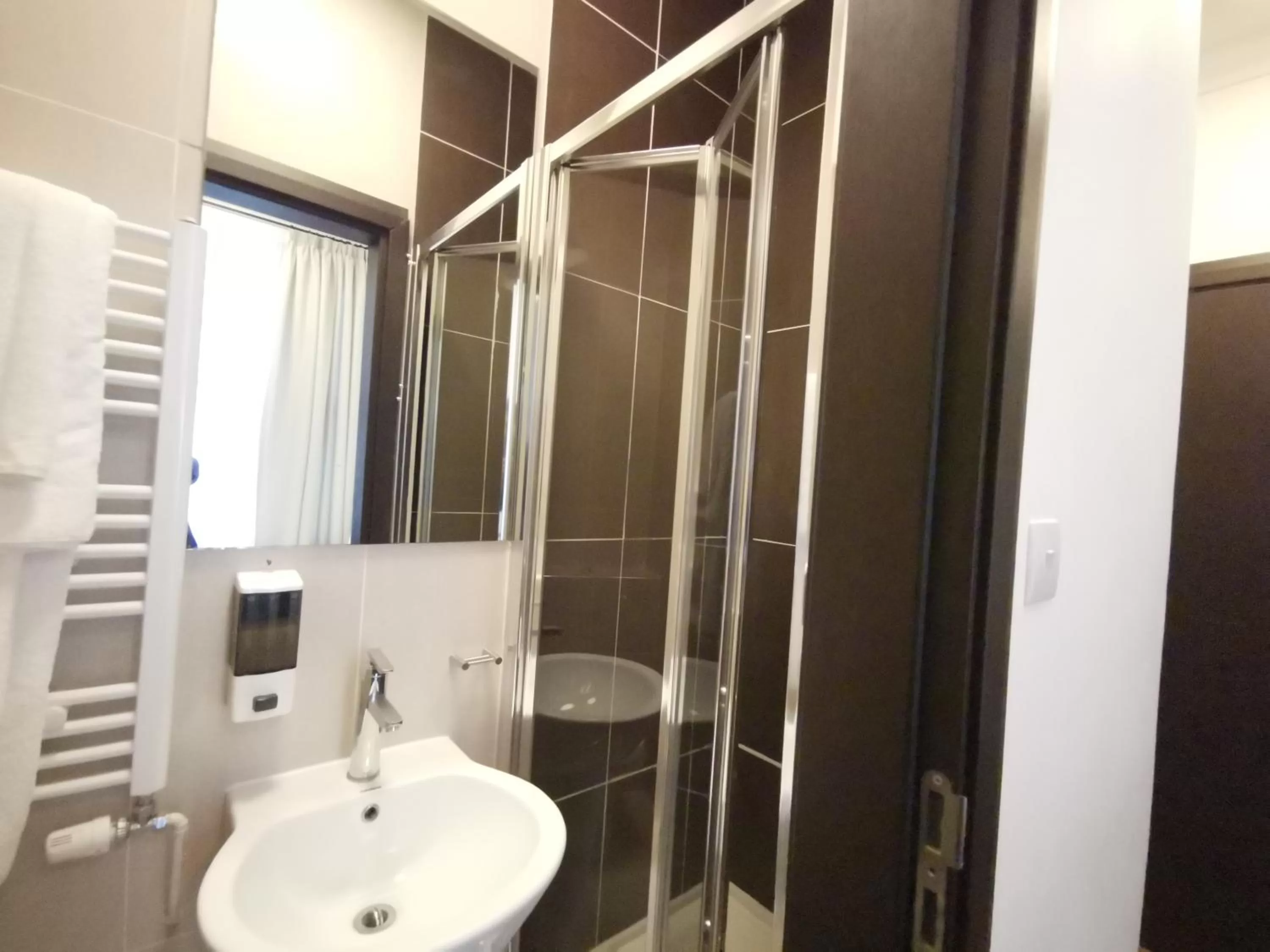 Bathroom in The Royale Chulan Hyde Park Hotel