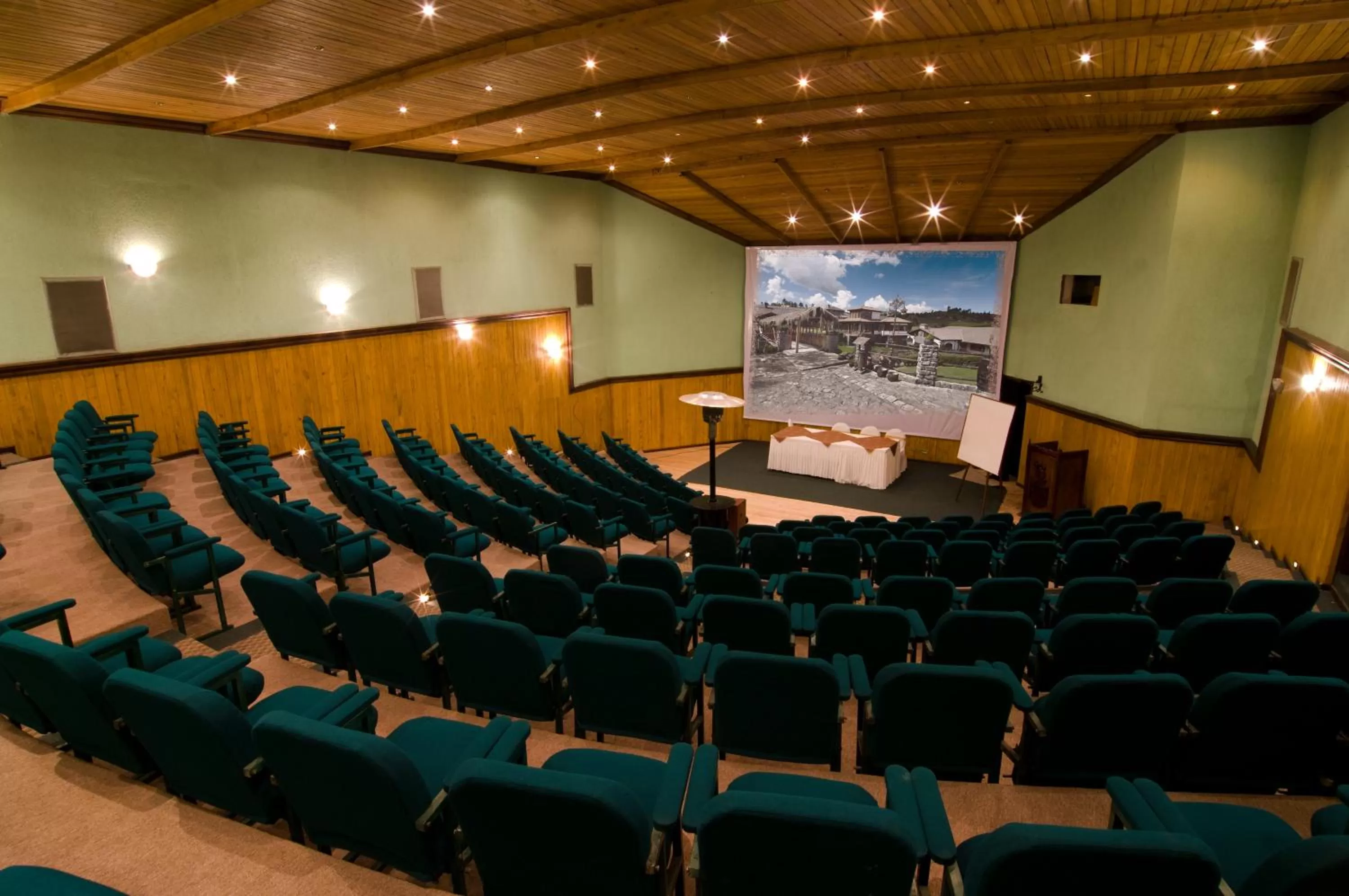 Business facilities in Hostería La Andaluza