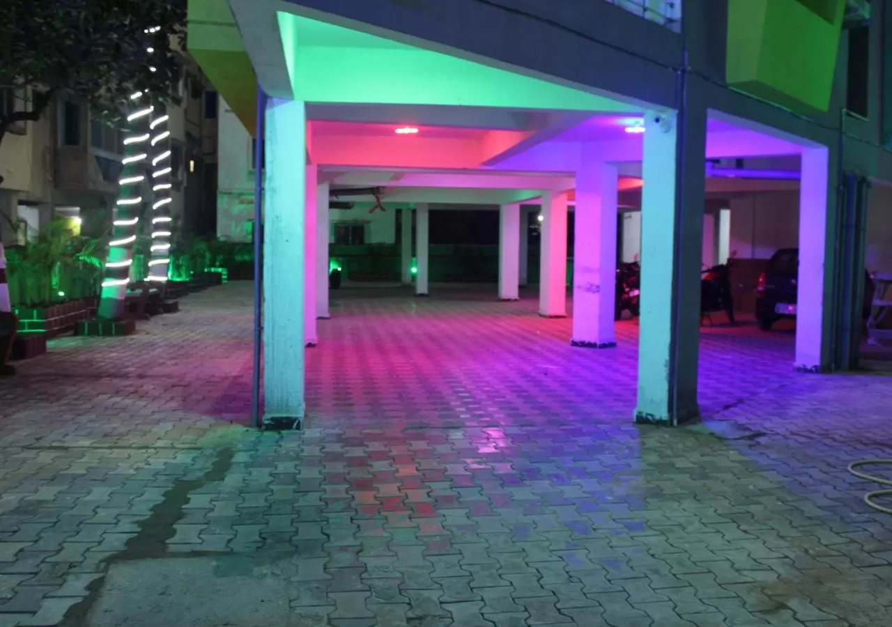 Parking in HOTEL PURI GREENS