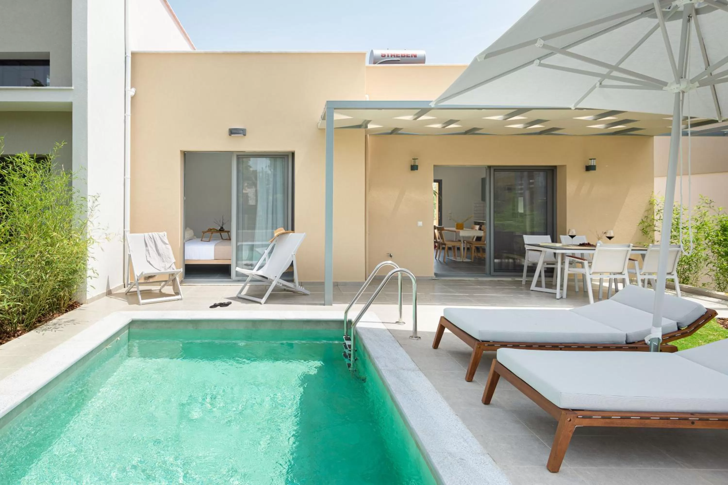 Swimming pool in Yuka Villas Collection