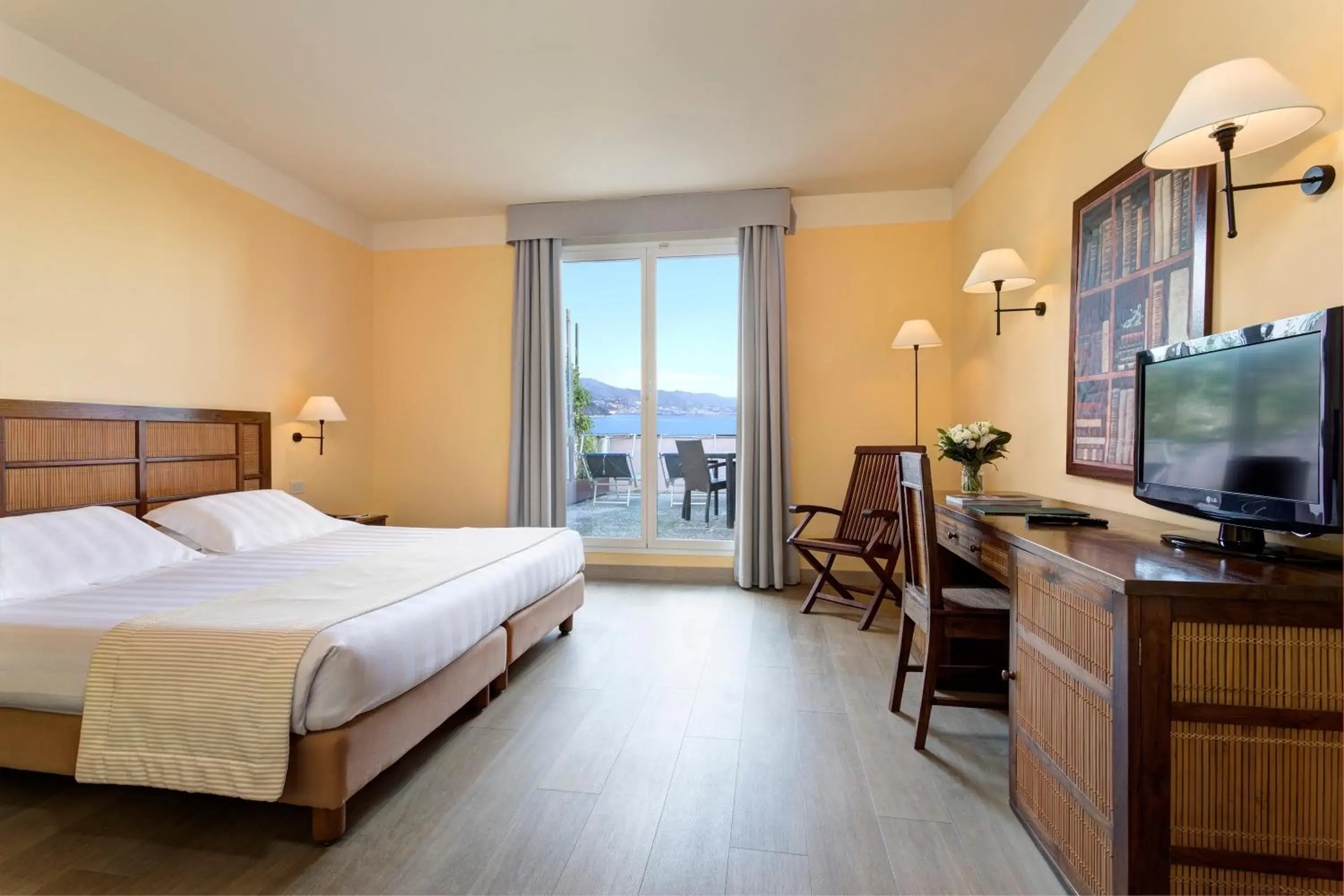 Double Room with Balcony and Sea View in Hotel Punta San Martino Double Room with Balcony and Sea View in Hotel Punta San Martino