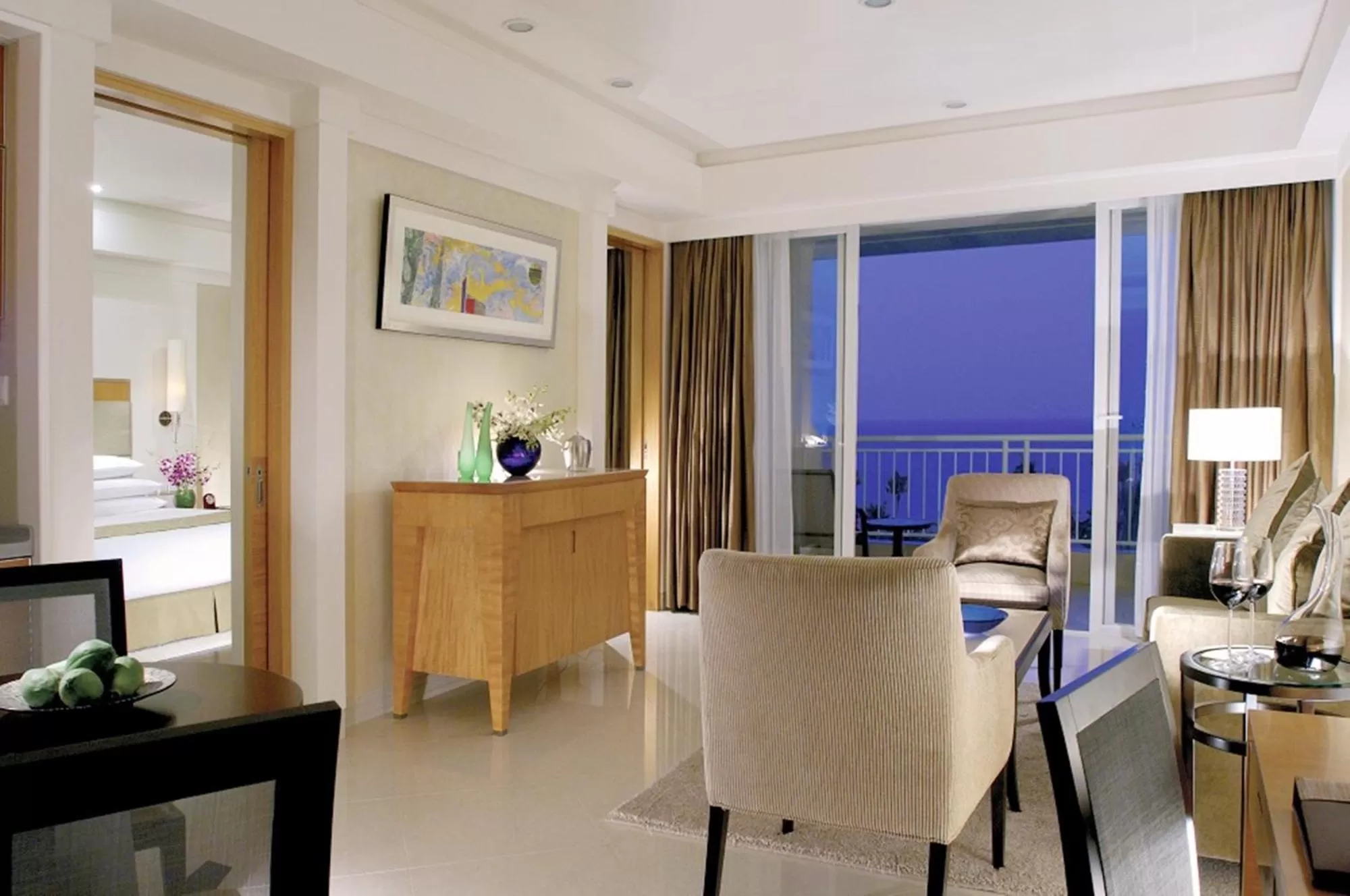 Living room in Sheraton Haikou Hotel