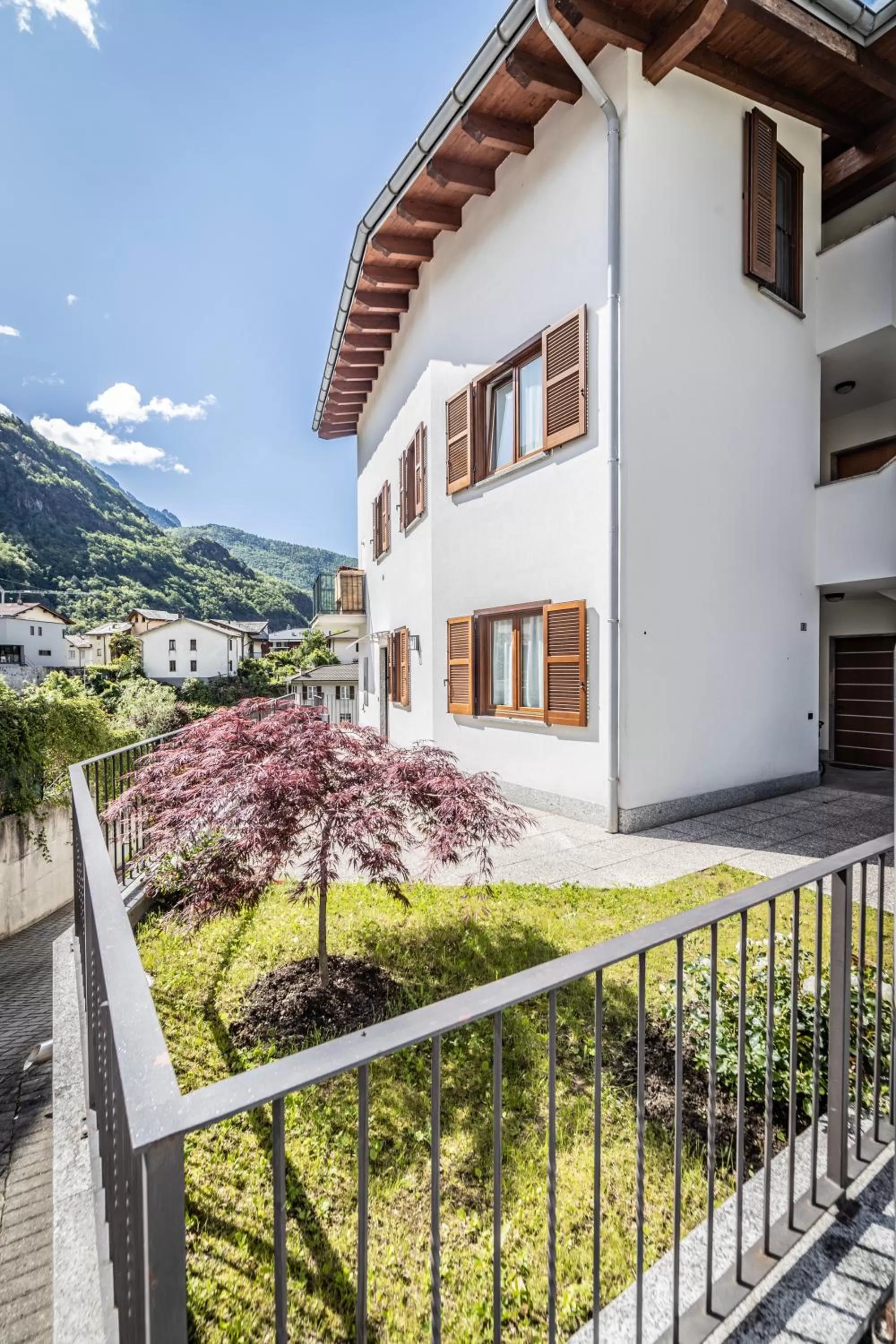 Property building in La Casa sul Fiume