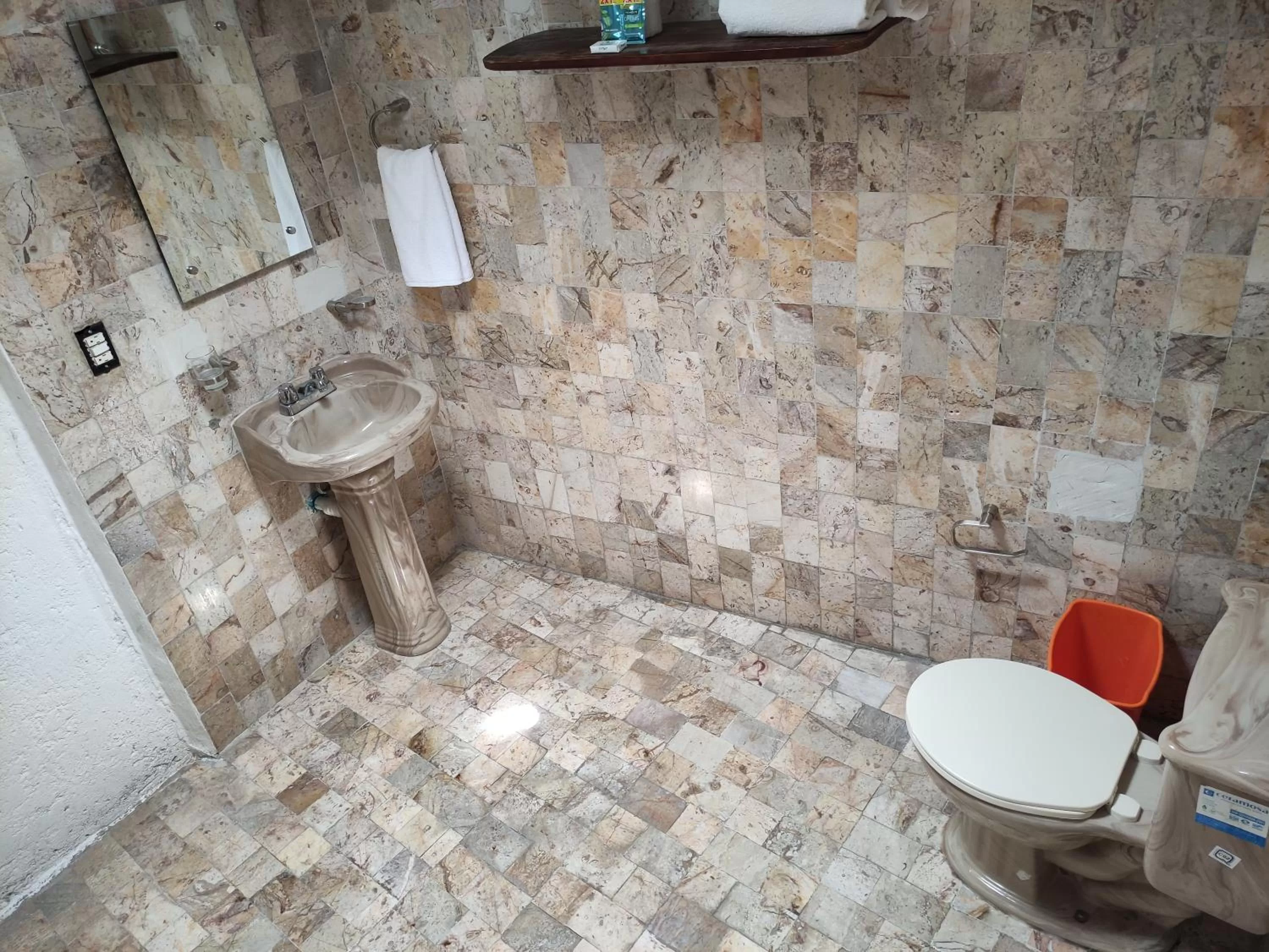 Bathroom in Hotel Posada Laura