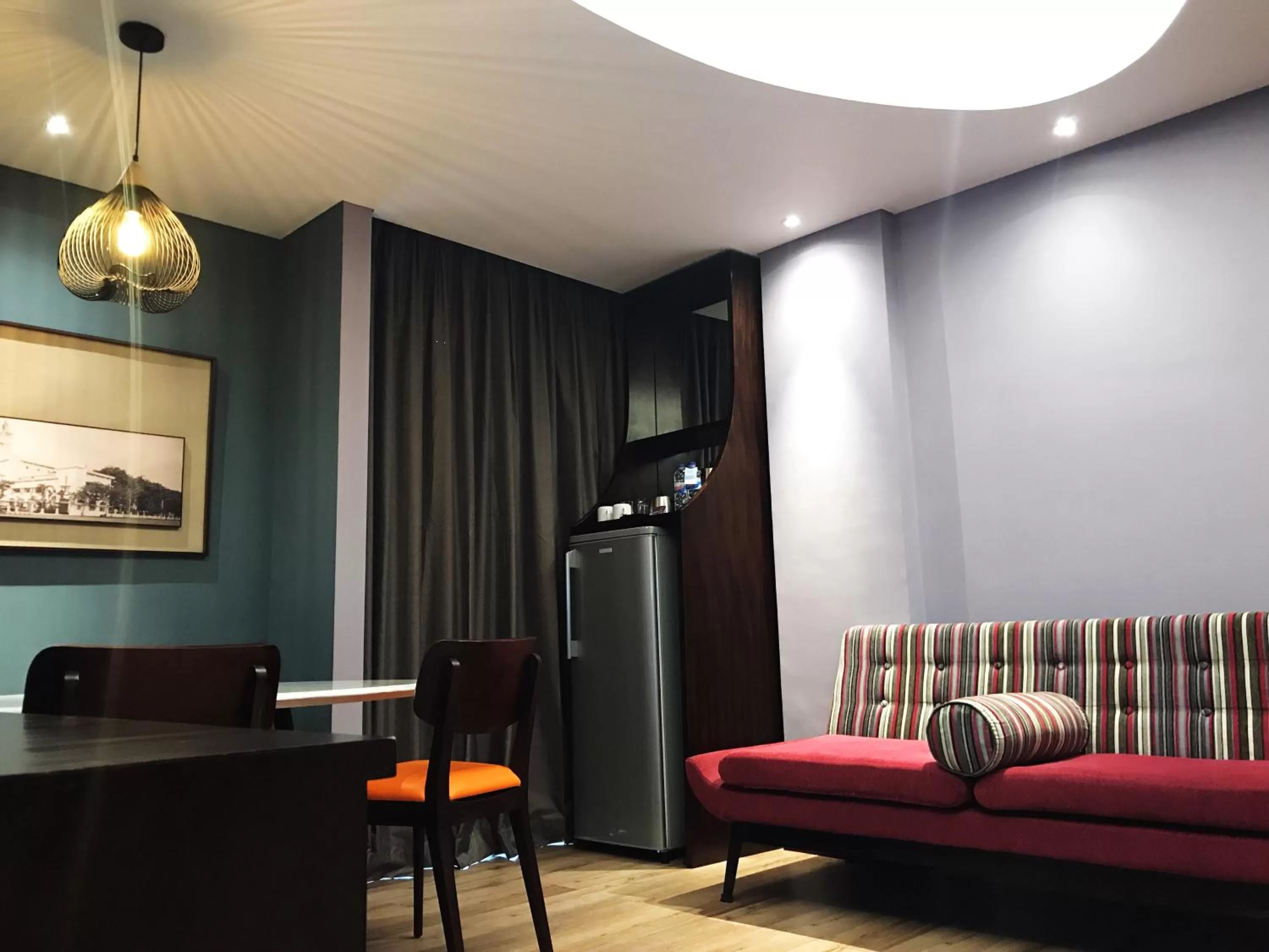 Dining area in Mercure Surabaya Grand Mirama