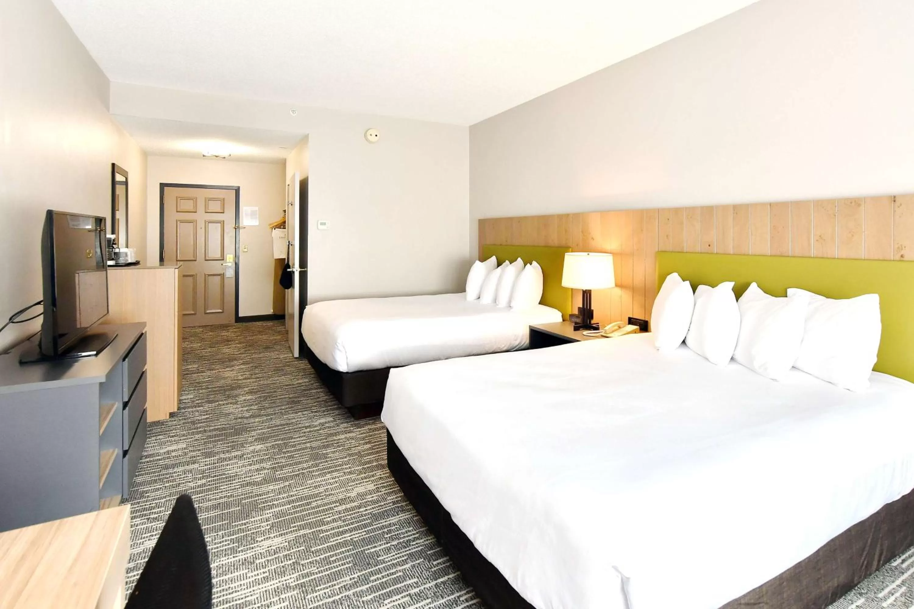 Bedroom, Bed in Country Inn & Suites by Radisson, Mount Morris, NY