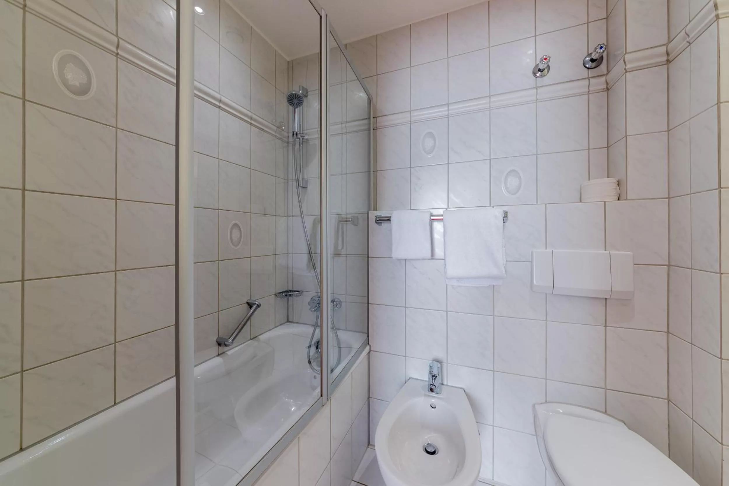 Shower in Hotel Krone