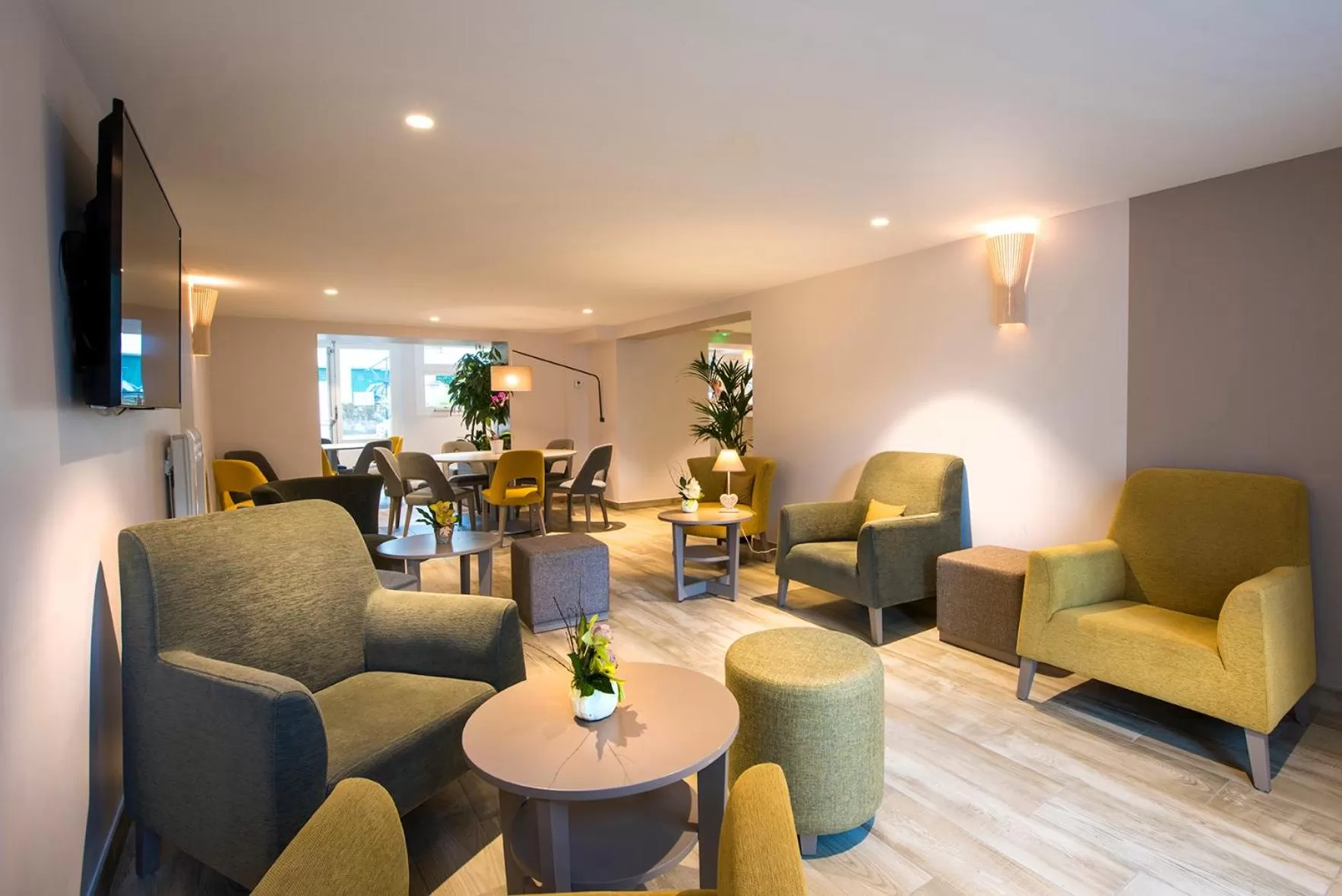 Communal lounge/ TV room in Villa Bettina