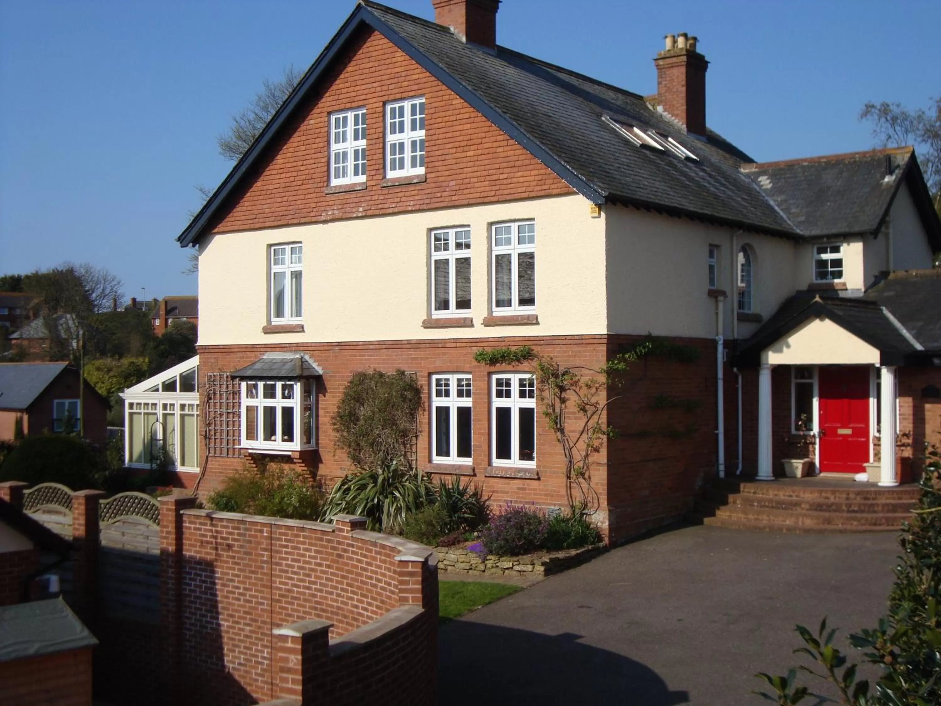 Facade/entrance, Property Building in Stoneborough House B&B