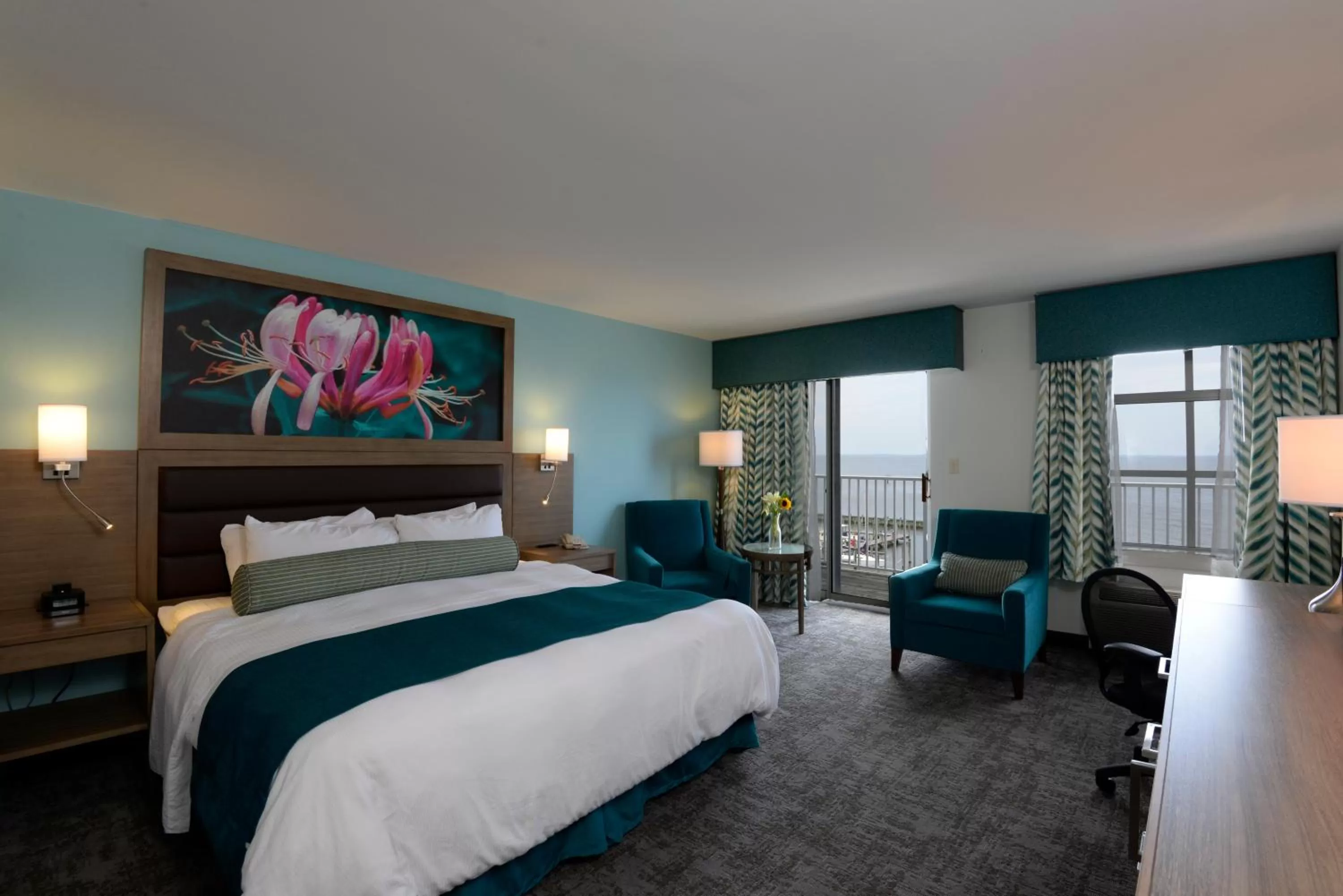 Sea view, Bed in Rod 'N' Reel Resort