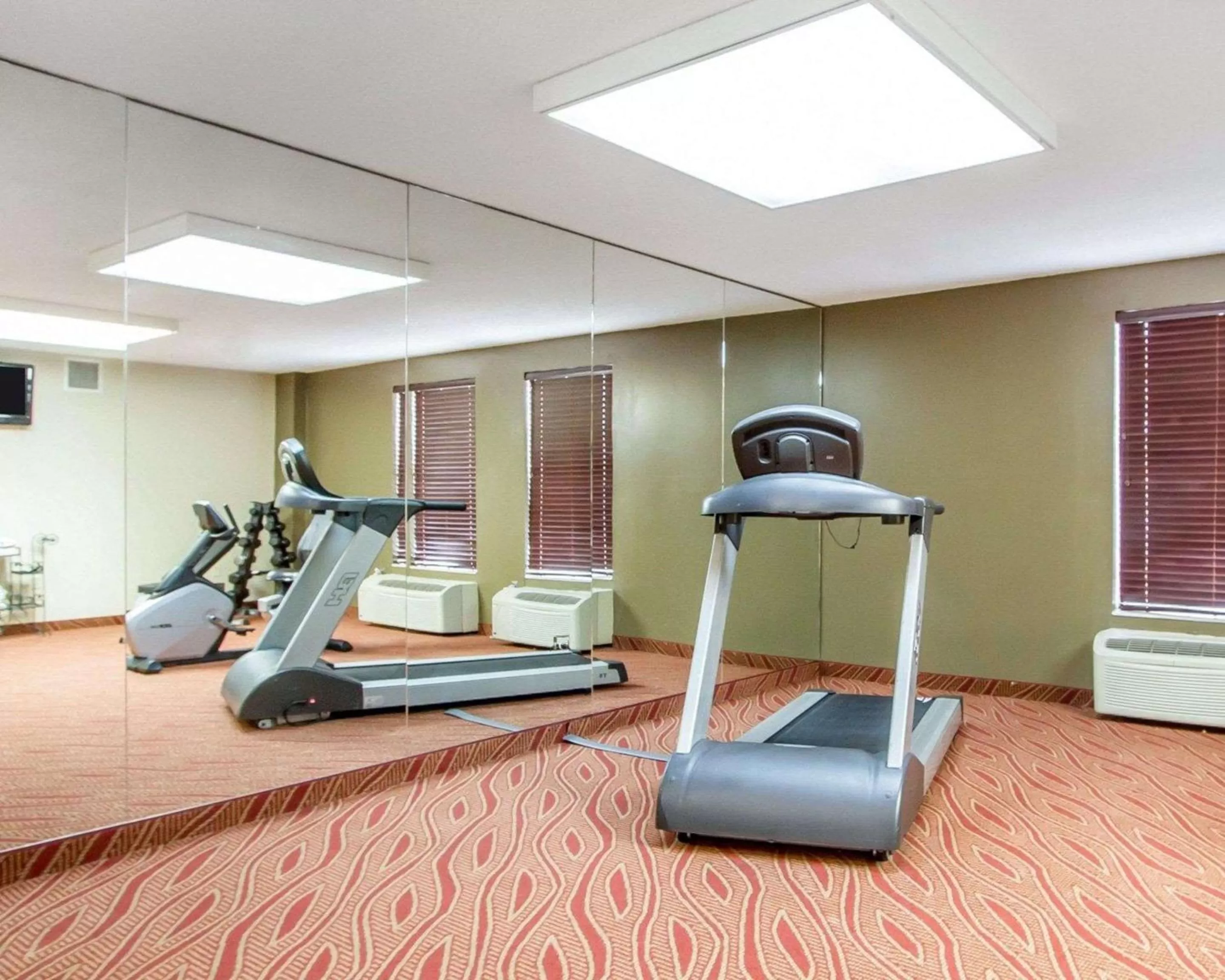 Fitness centre/facilities in Comfort Inn Poplar Bluff North