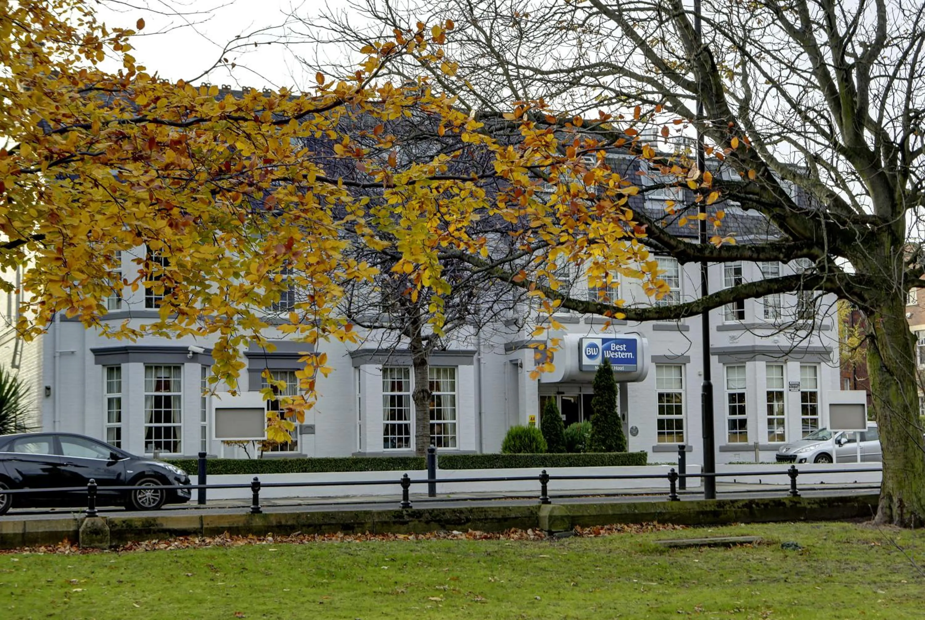 Property building in Best Western New Kent Hotel