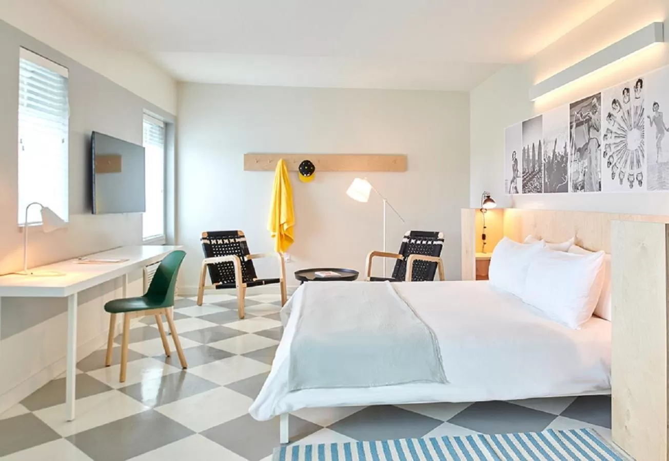 Photo of the whole room, Bed in The Asbury Hotel