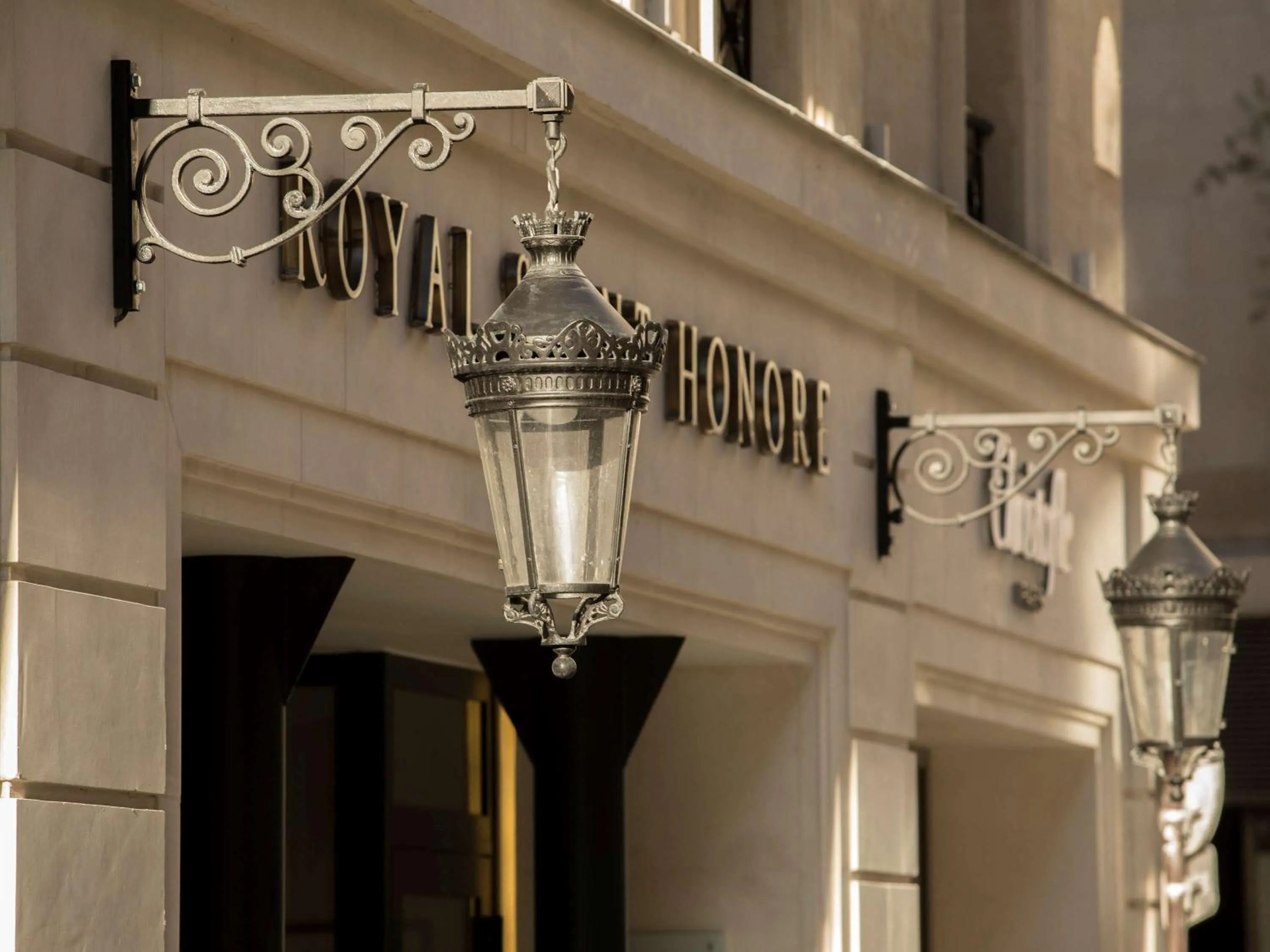 Property building in Hotel Royal Saint Honore Paris Louvre