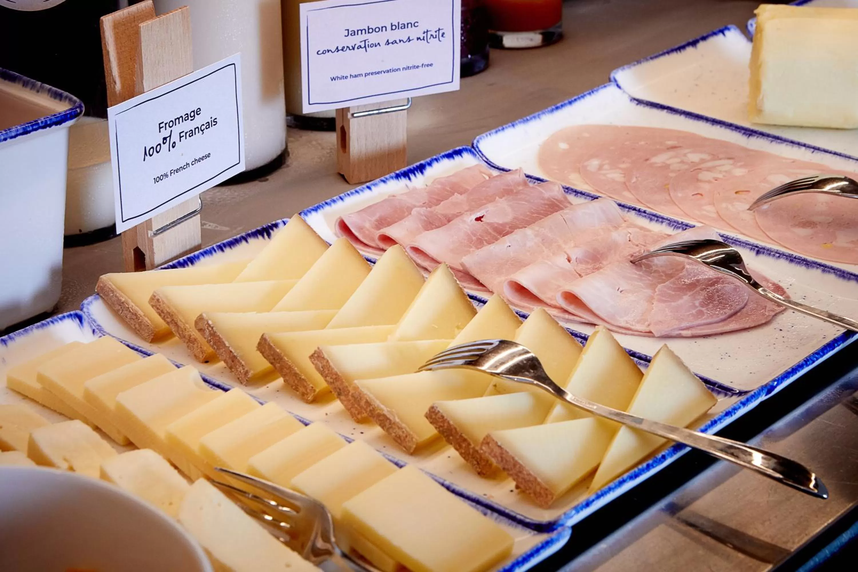 Buffet breakfast in ibis Auxerre Centre