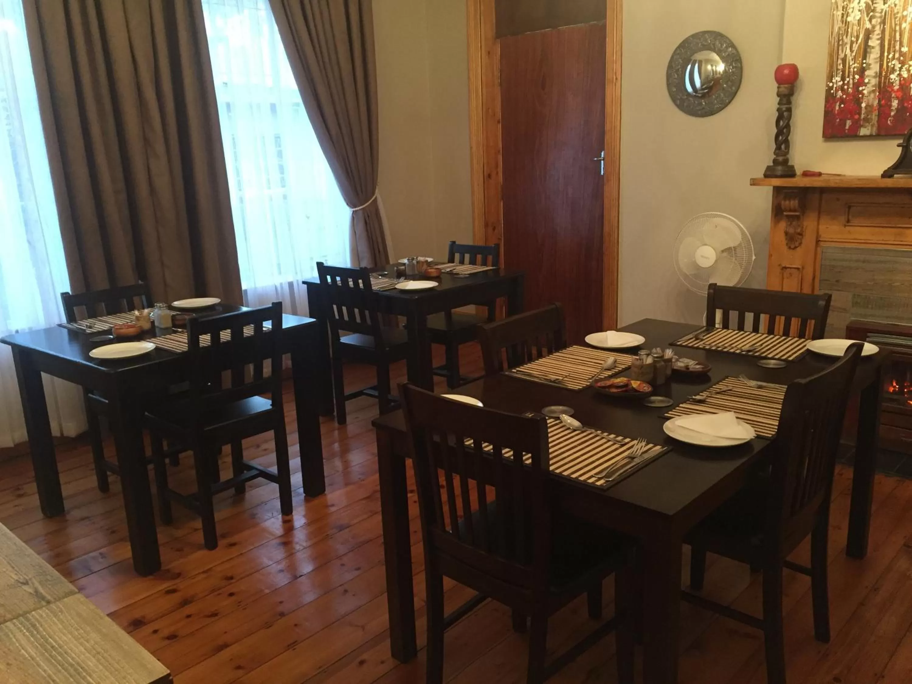 Breakfast in Tranquil House B&B @ 1 College Ave