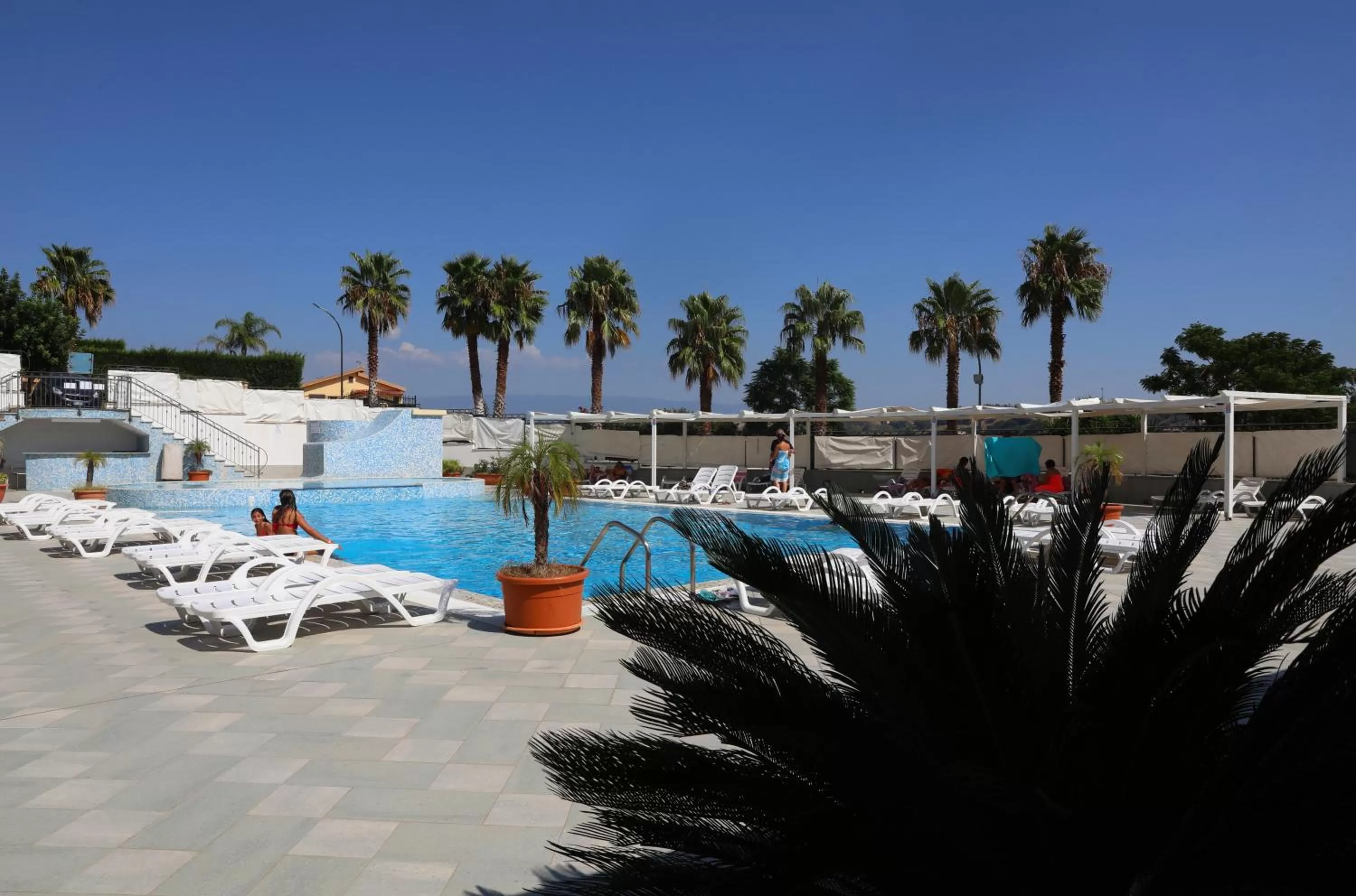 Pool view in Grand Hotel Paradiso