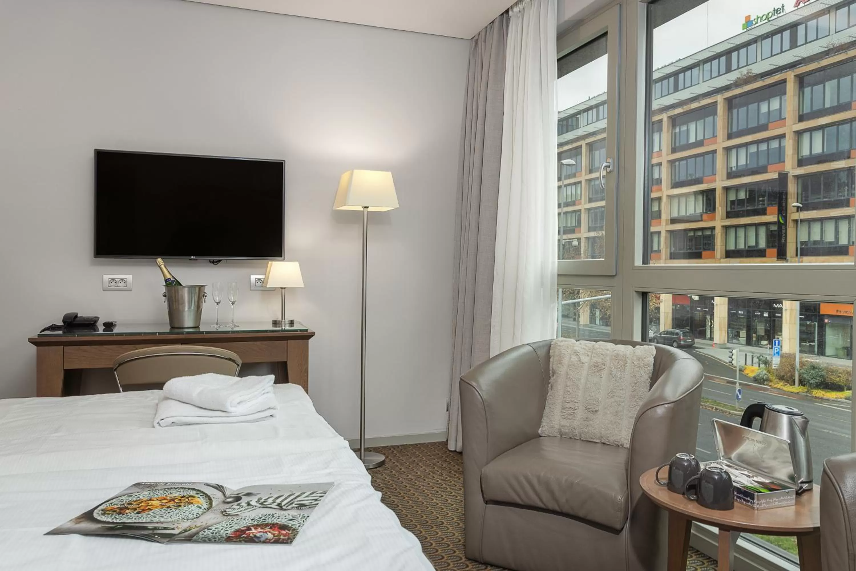 Bed in Hotel Royal Prague