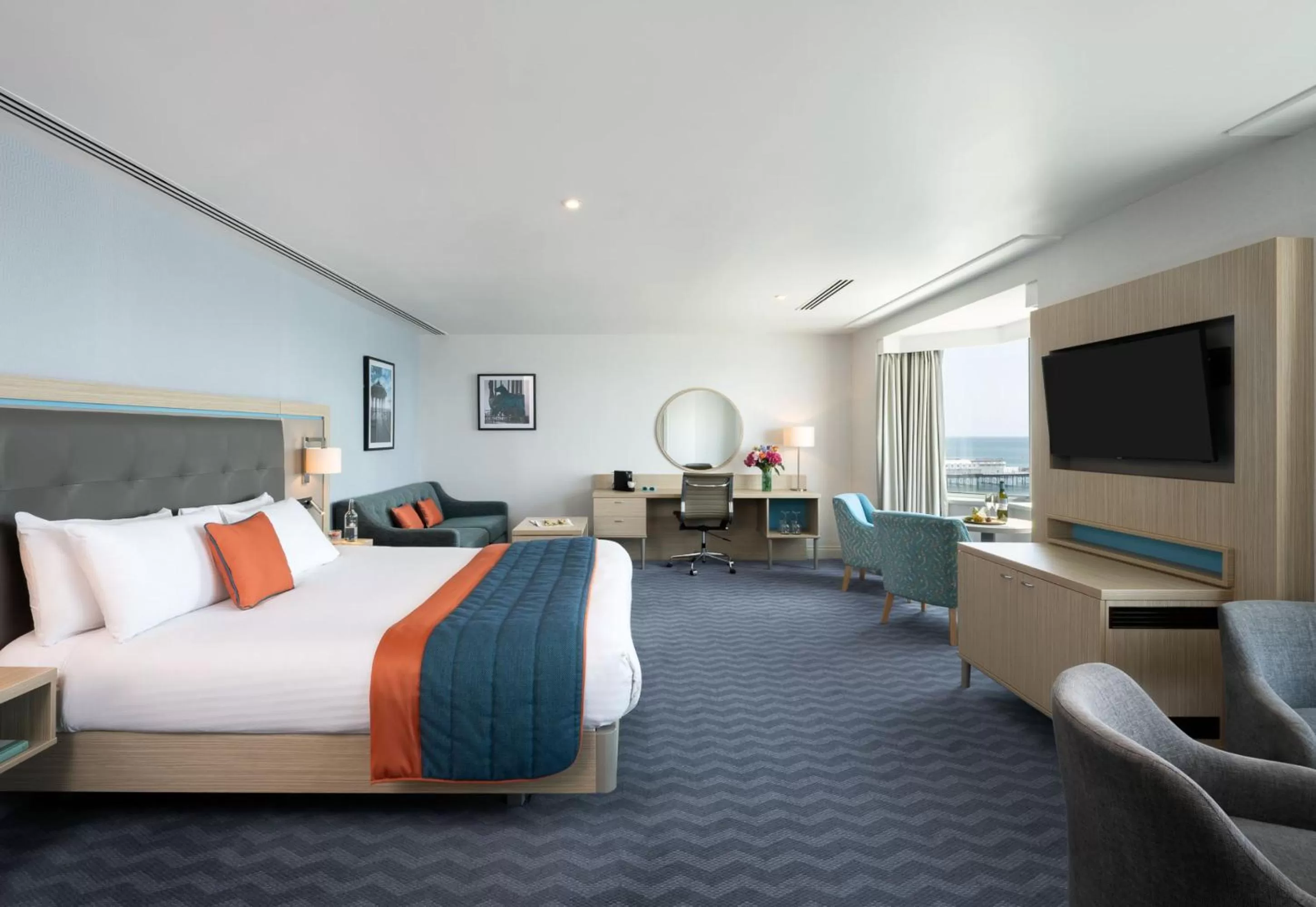 Junior Suite in Leonardo Royal Hotel Brighton Waterfront - Formerly Jurys Inn
