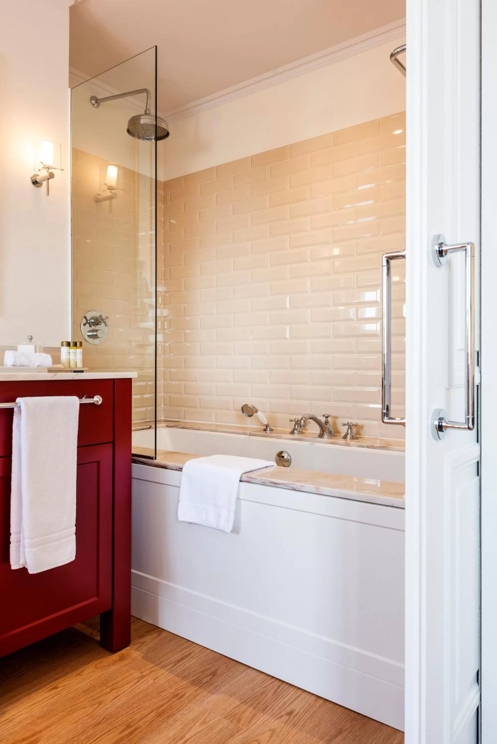 Bathroom in Hospes Infante Sagres Porto - Small Luxury Hotels Of The World