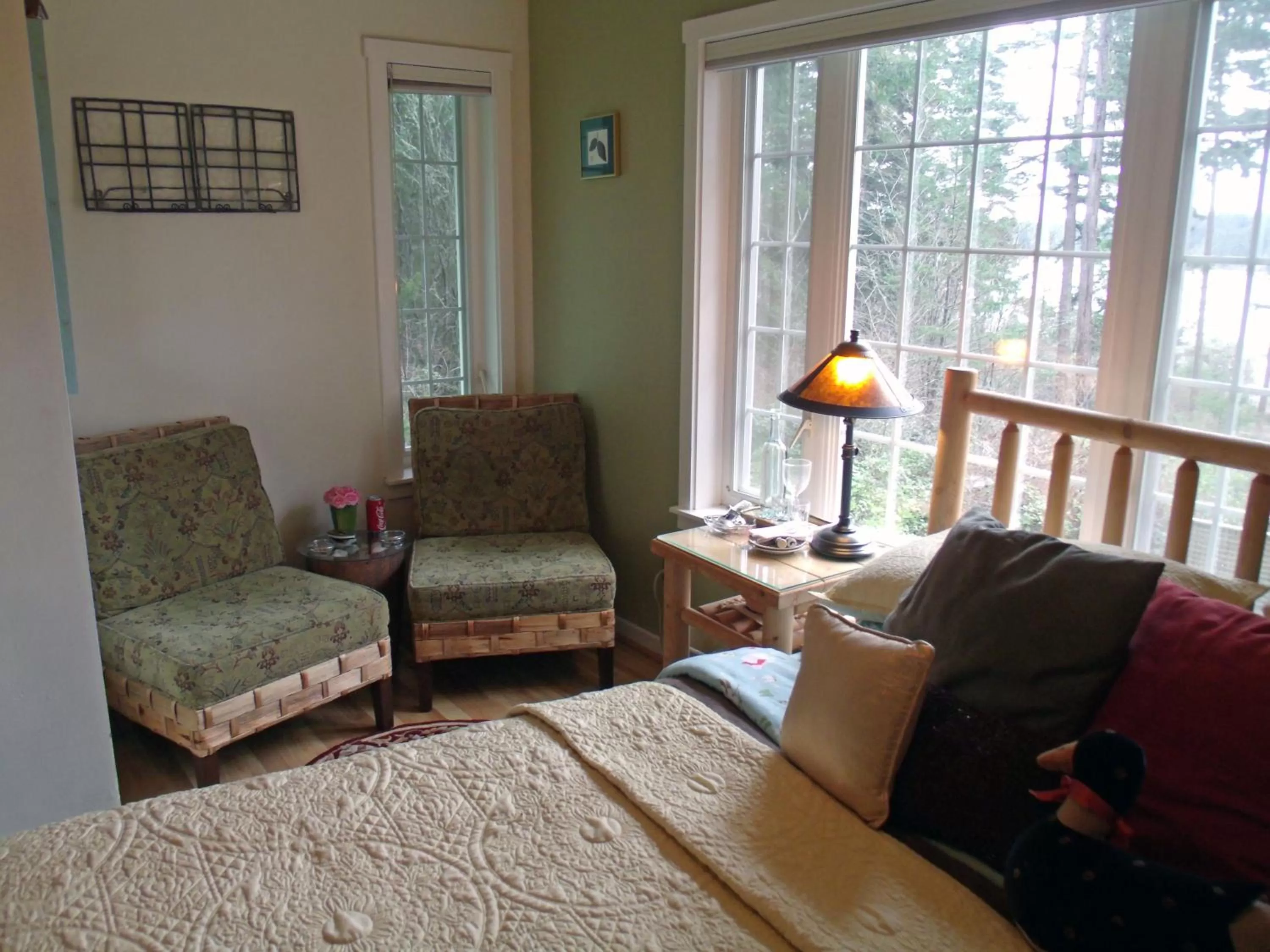 Bed in Inn to the Woods