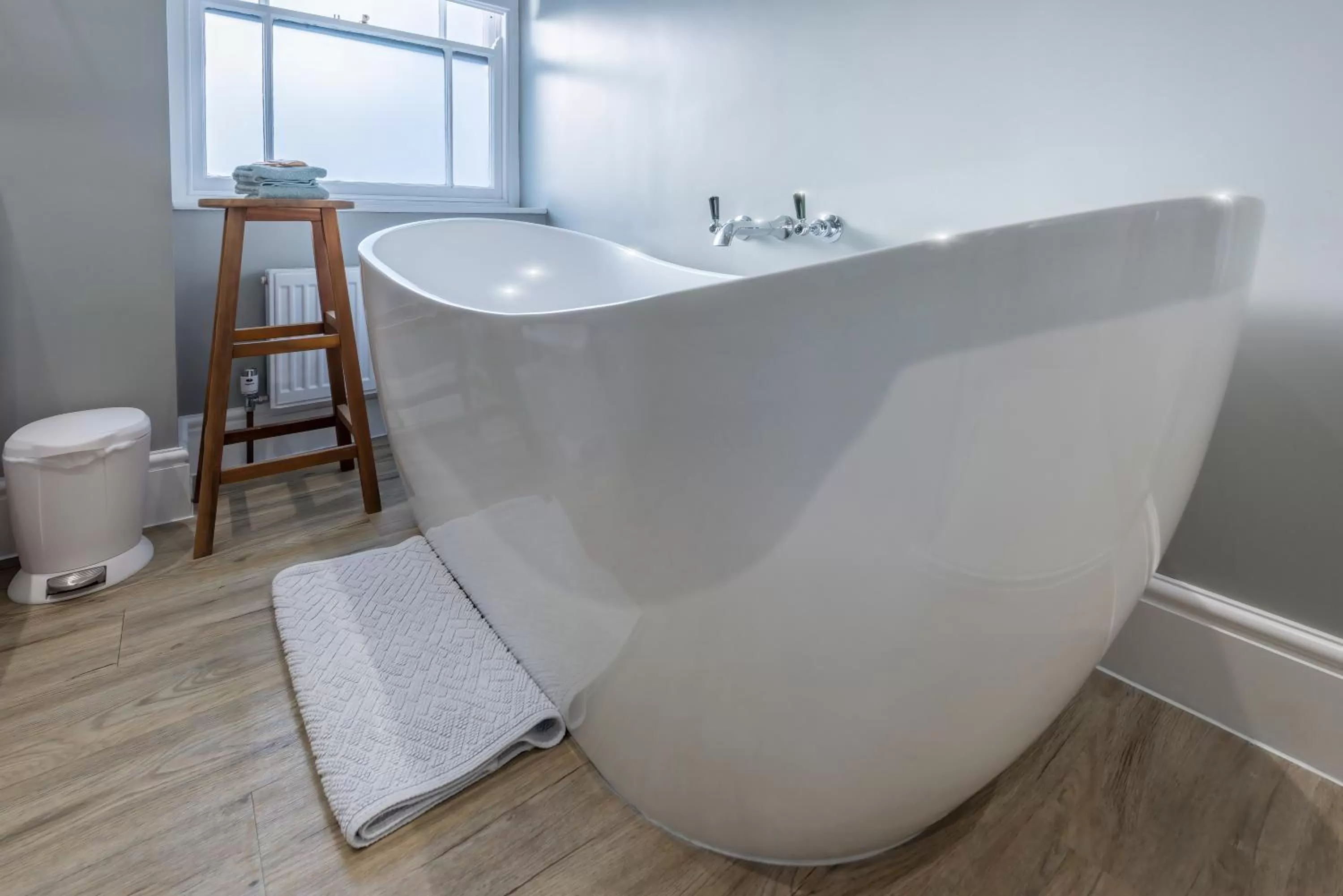 Bathroom in The Royal George