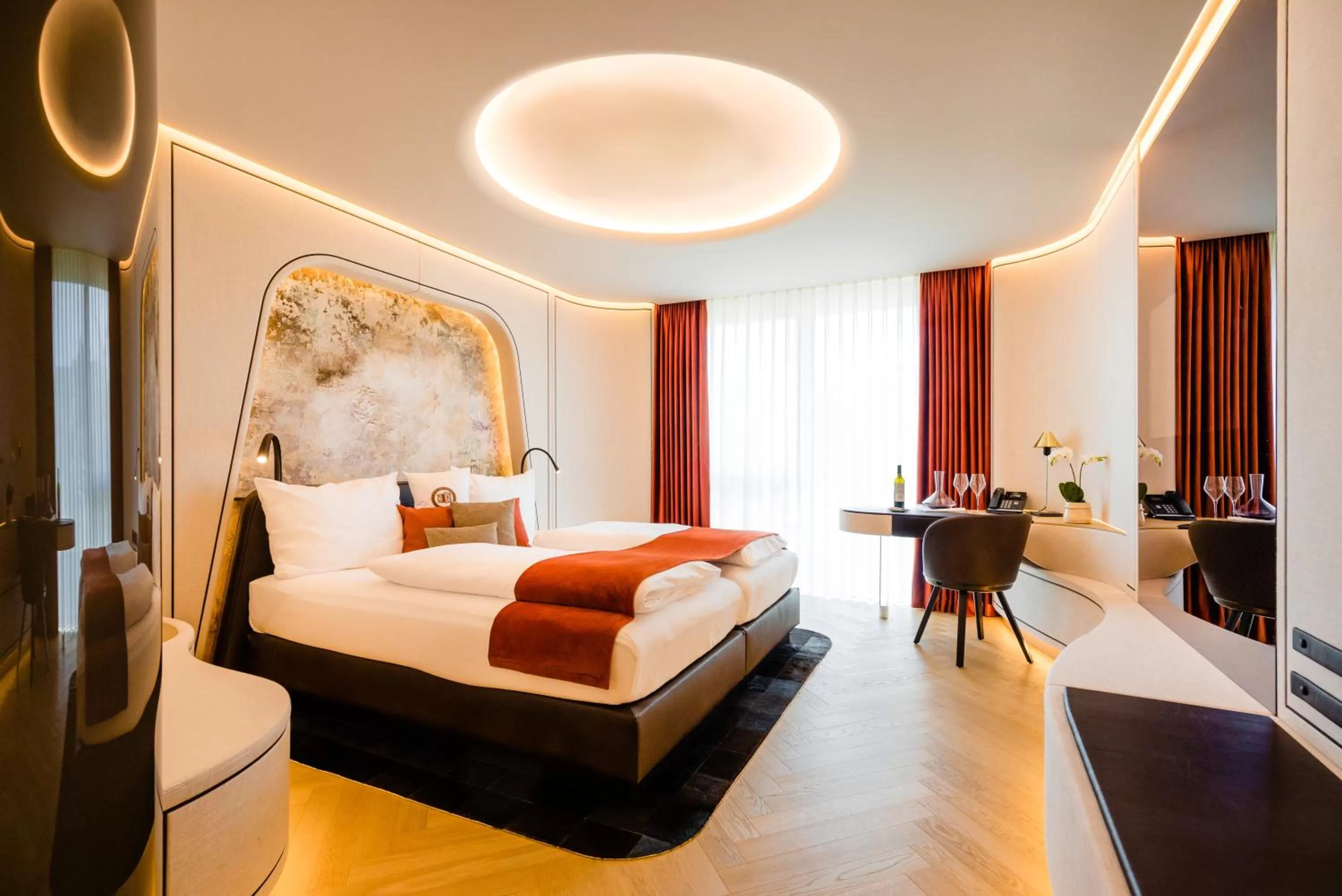 Photo of the whole room, Bed in Hotel Neues Tor