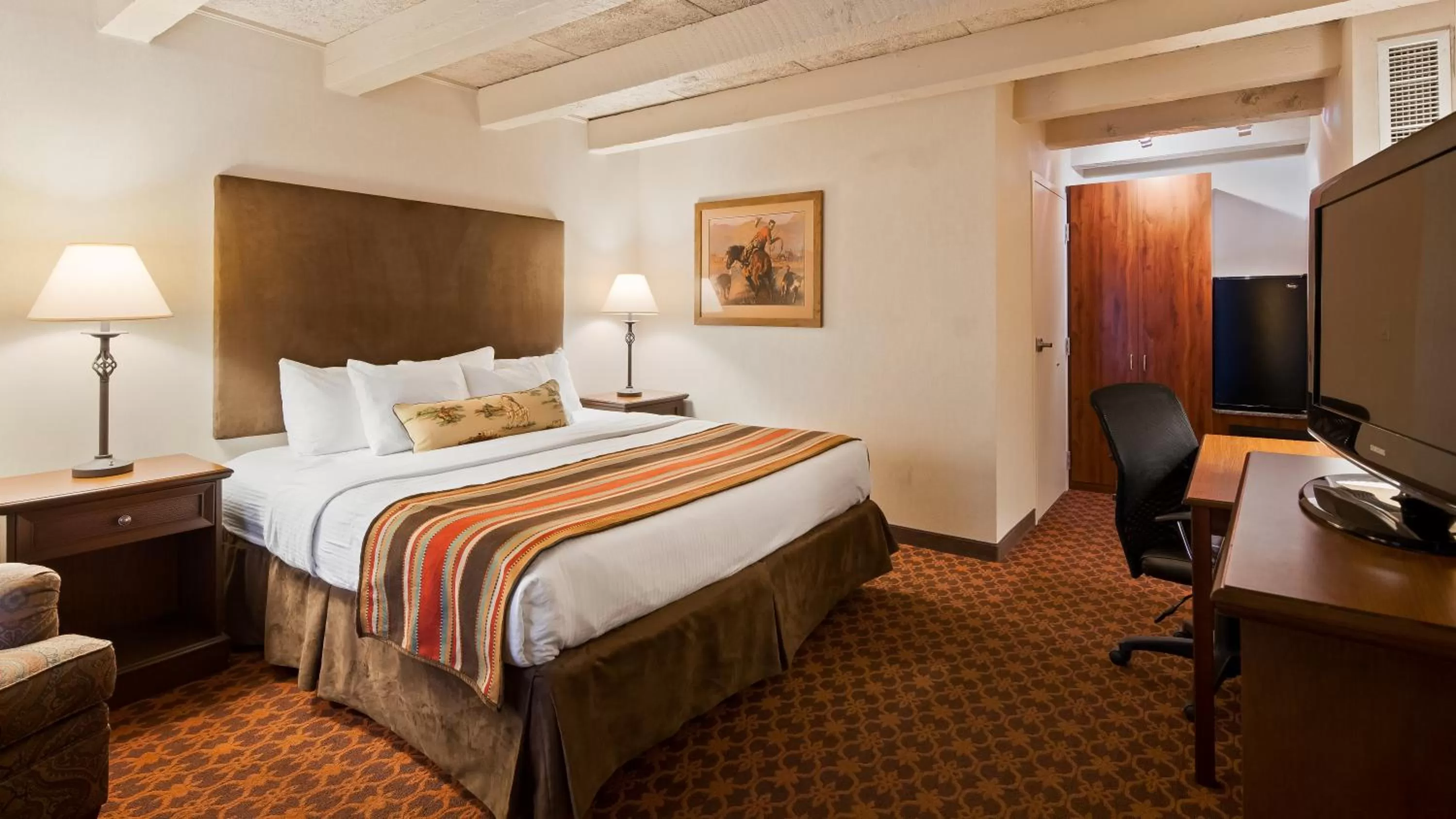 King Room - Disability Access/Non-Smoking in Best Western Outlaw Inn