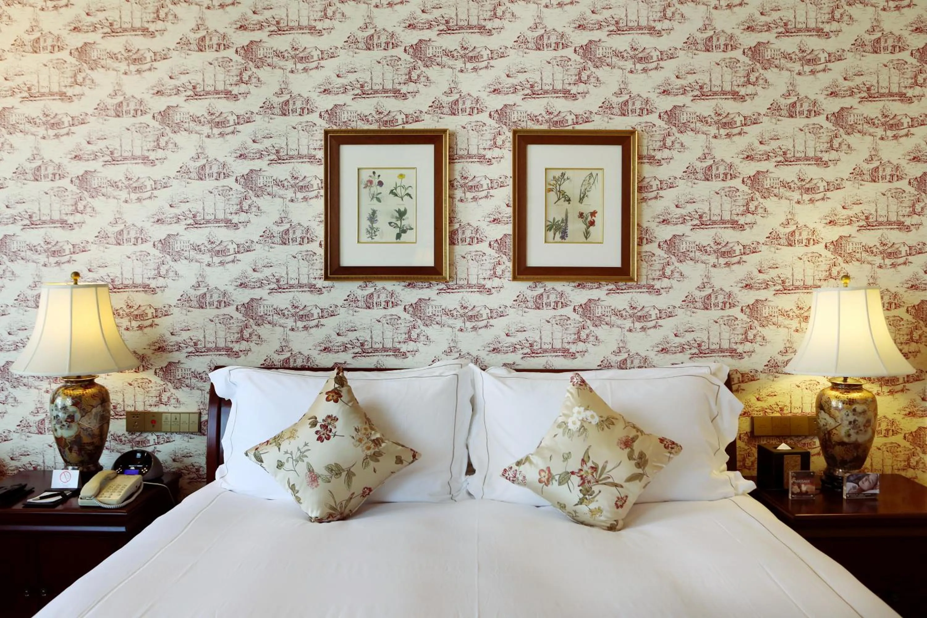 bunk bed, Bed in Hong Qiao State Guest House