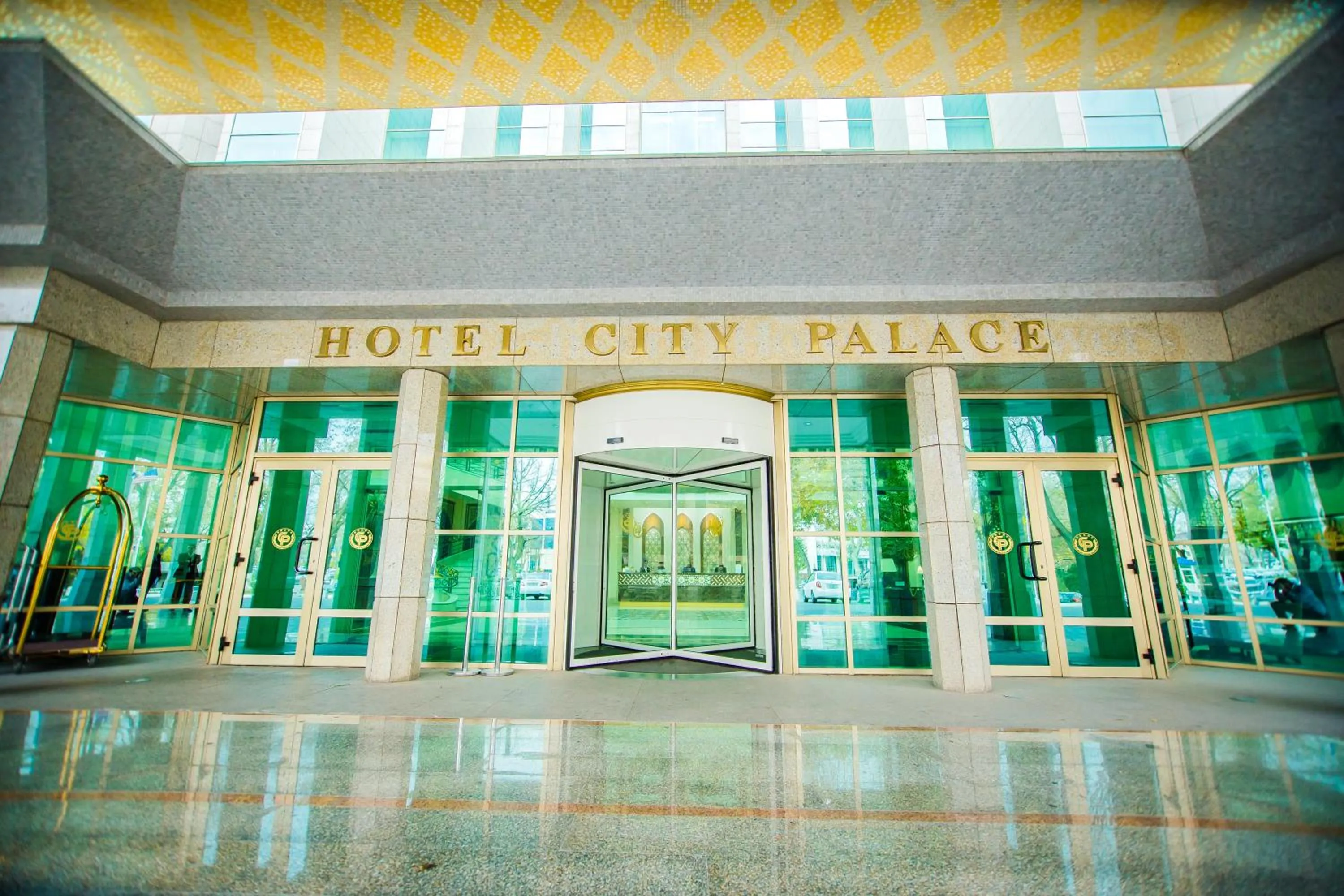 Facade/entrance in City Palace Hotel Tashkent