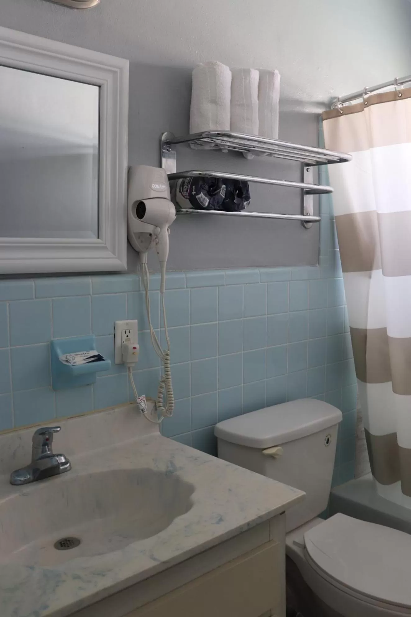 Toilet in Ocean Mile Hotel