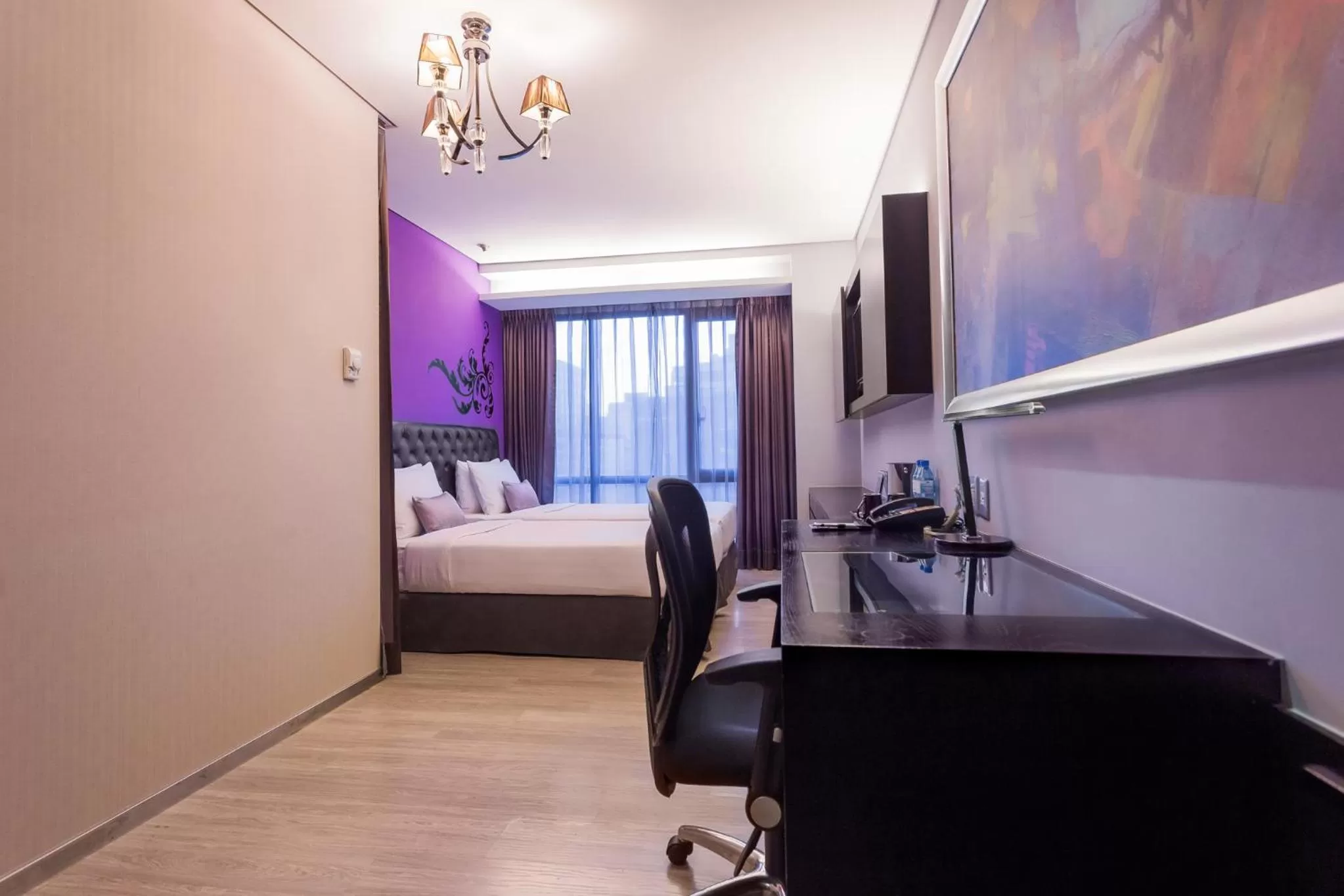 Photo of the whole room, Bed in FX Hotel Taipei Nanjing East Road Branch