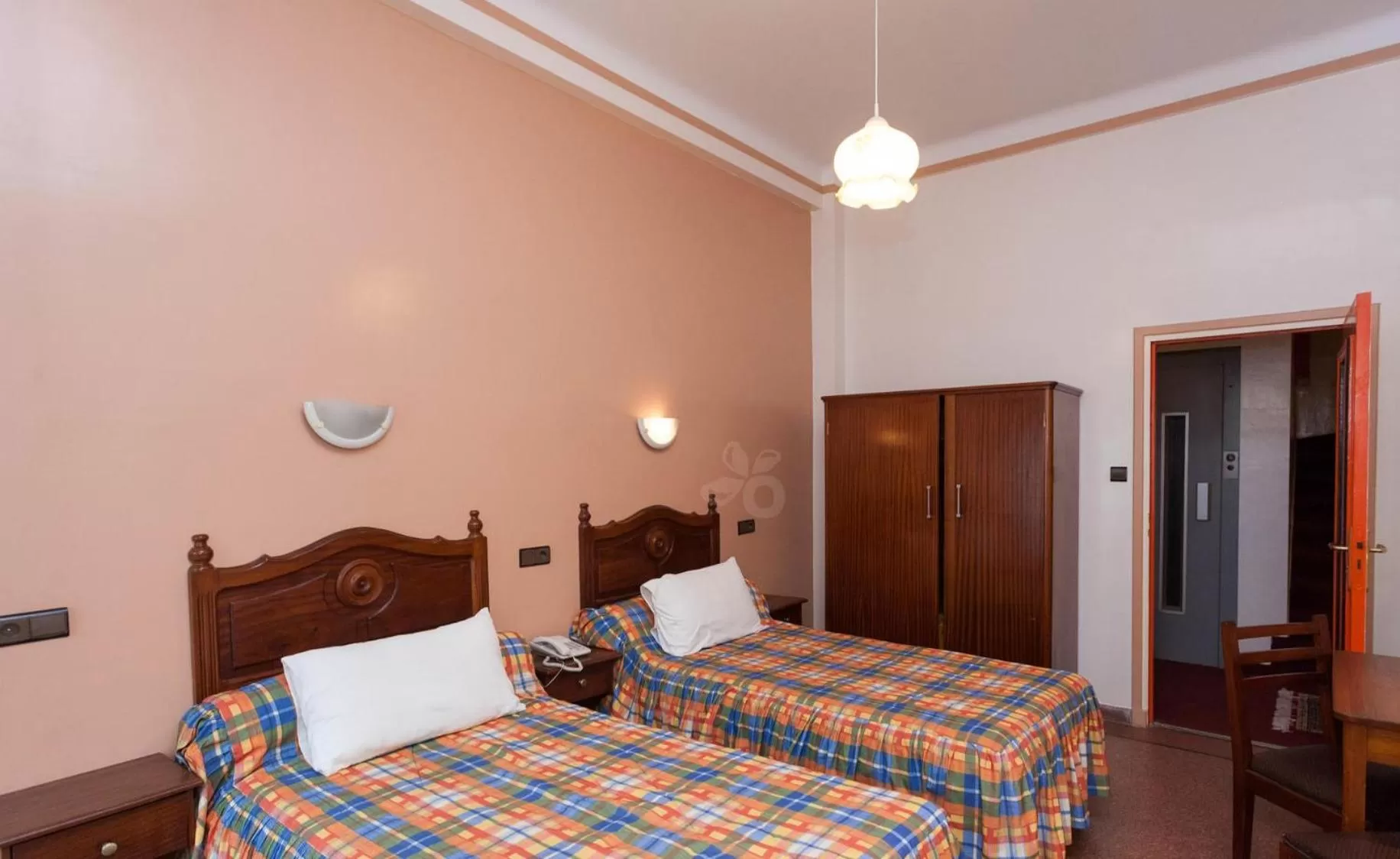 Bedroom, Bed in Hôtel Astrid