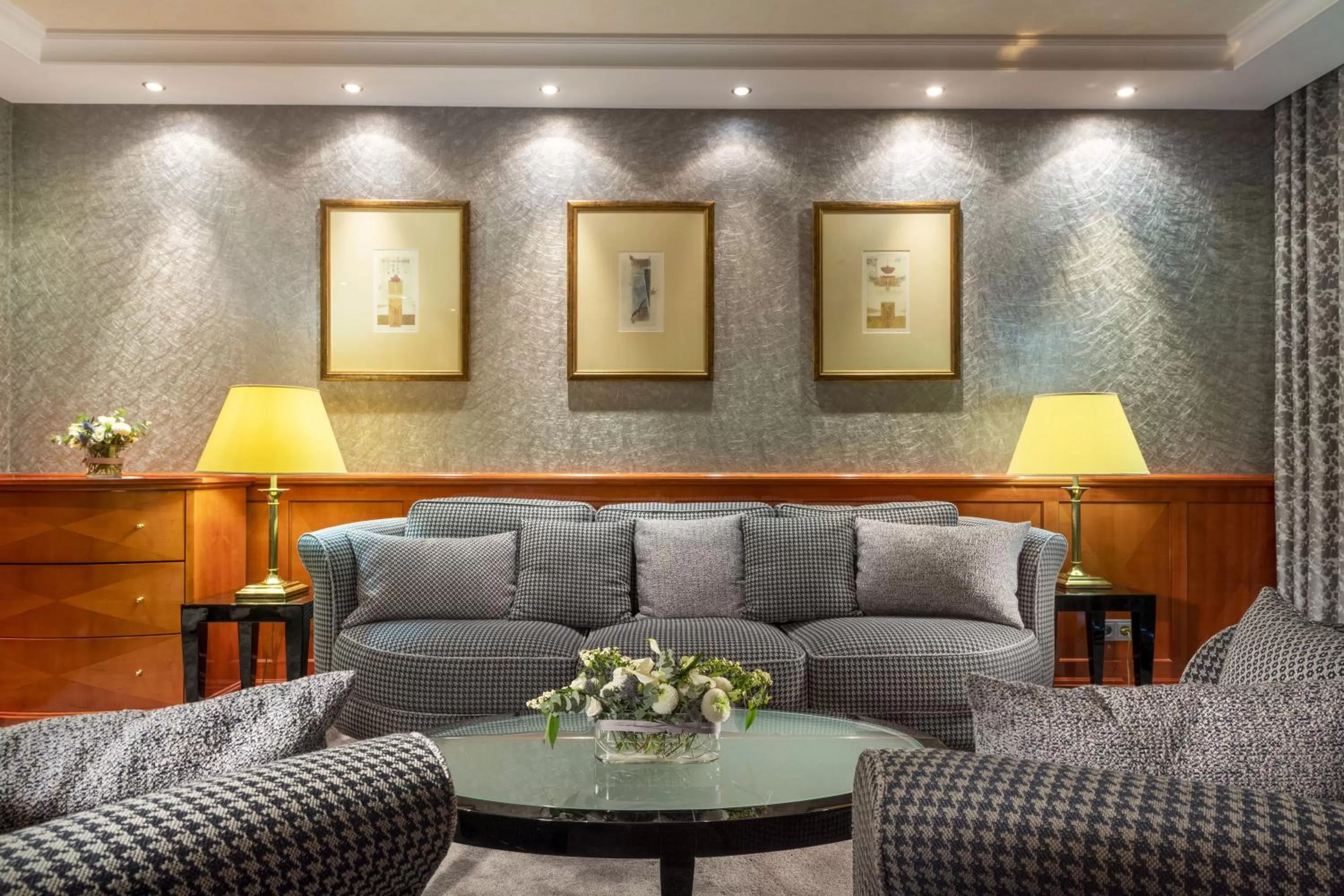 Living room in Maritim Hotel Würzburg