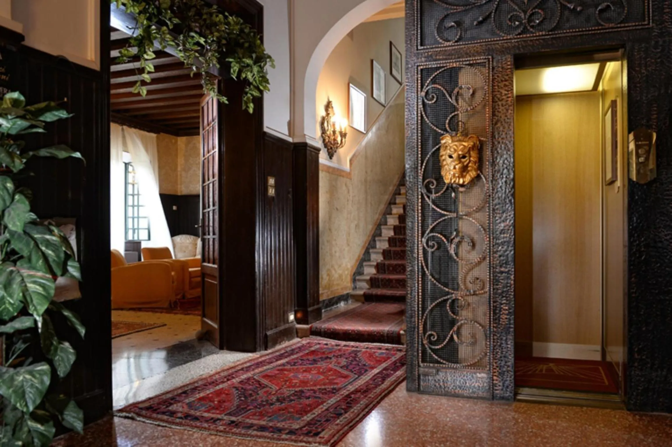 Lobby or reception in Hotel La Meridiana