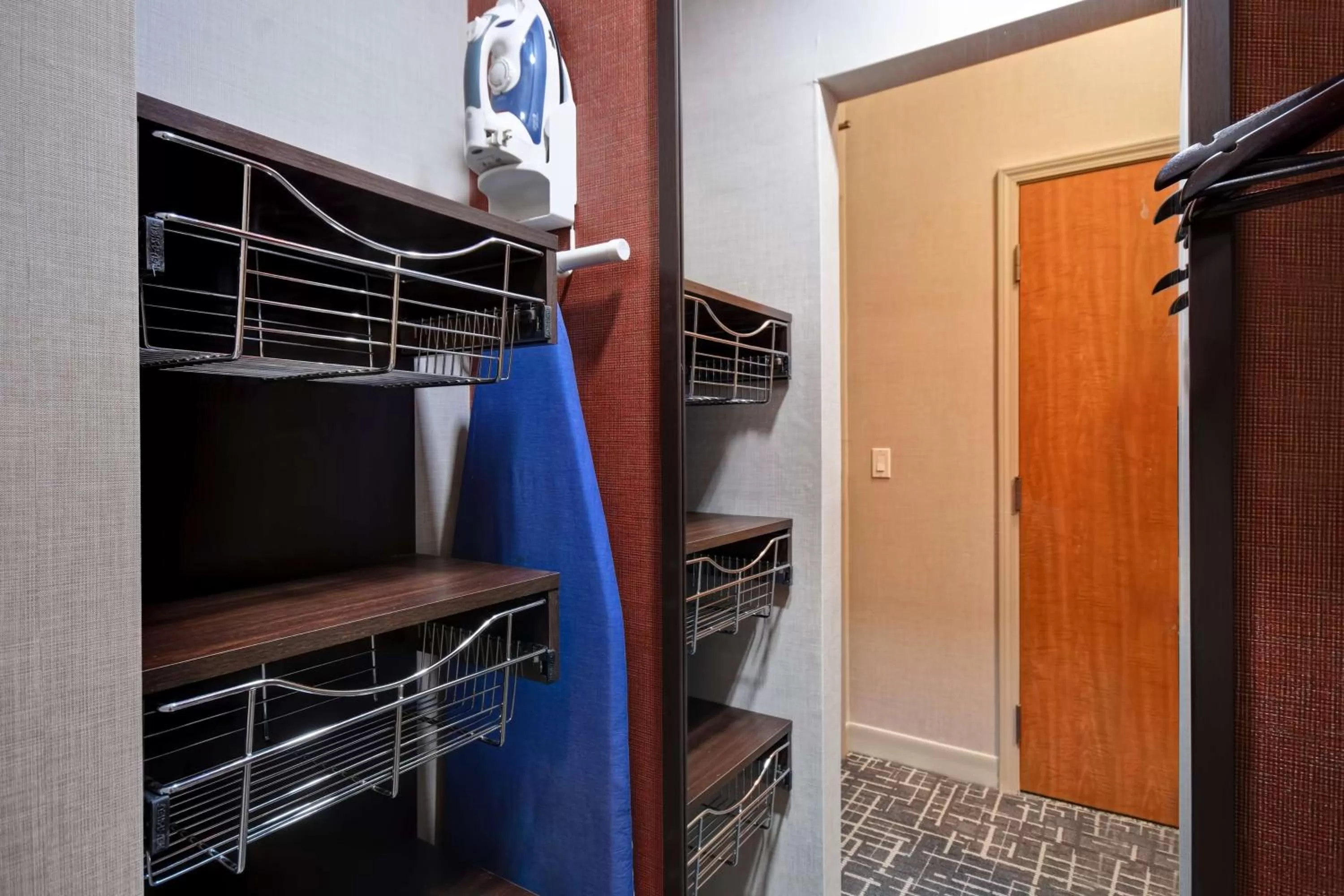 Deluxe King Room - Mobility & Hearing Accessible in Hilton Garden Inn Twin Falls