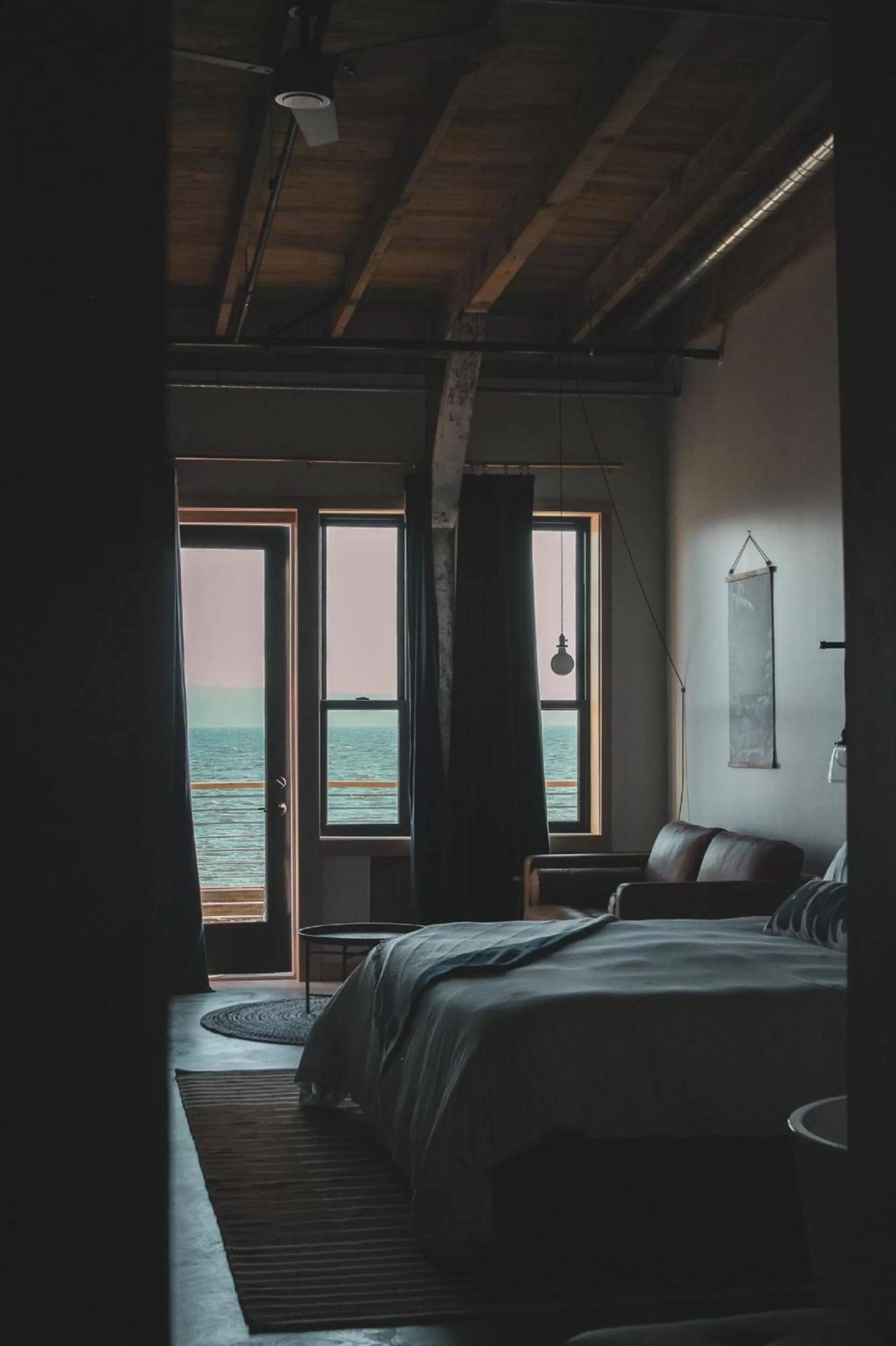 Photo of the whole room, Bed in Bowline Hotel