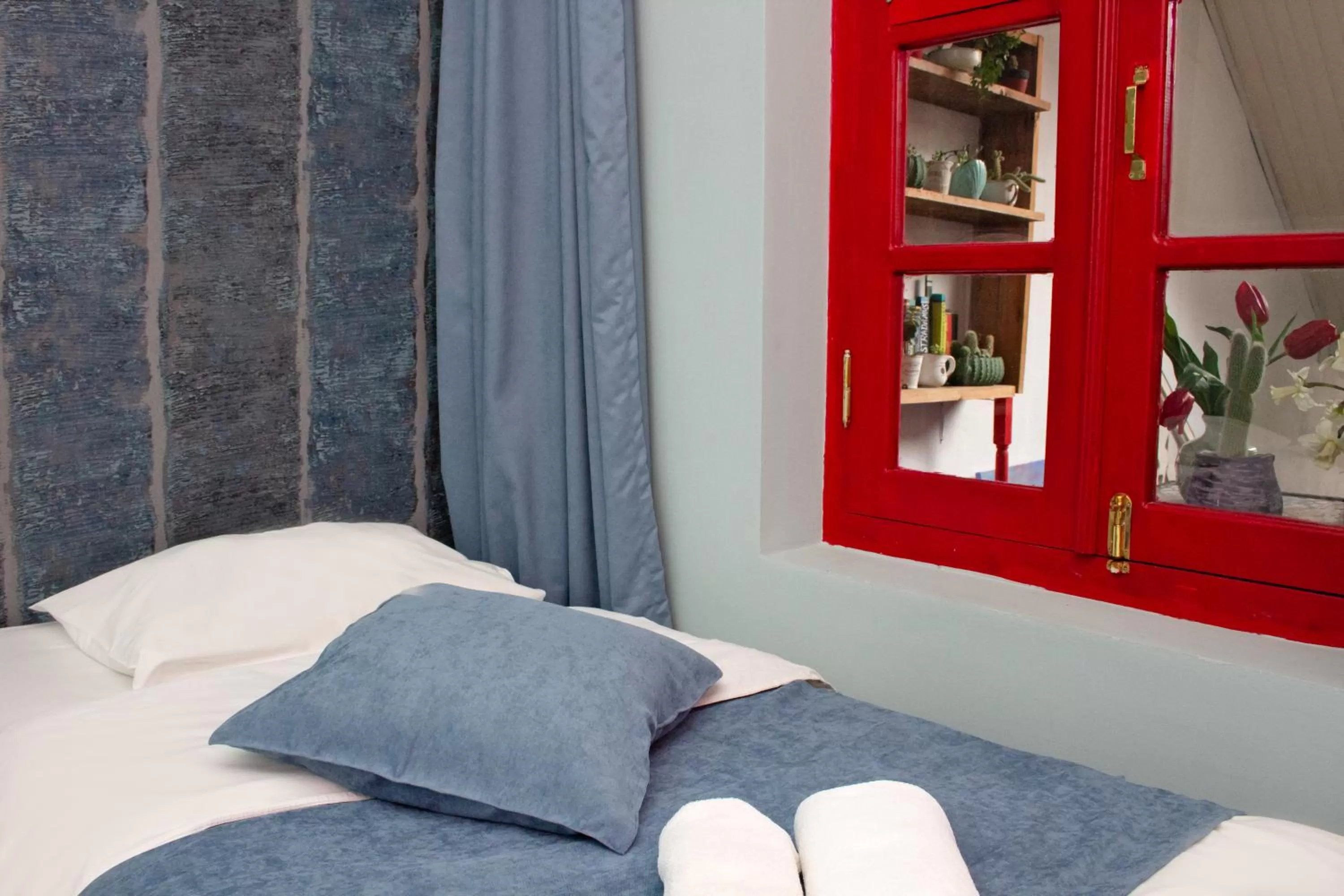 Bedroom in Check Point Hotel