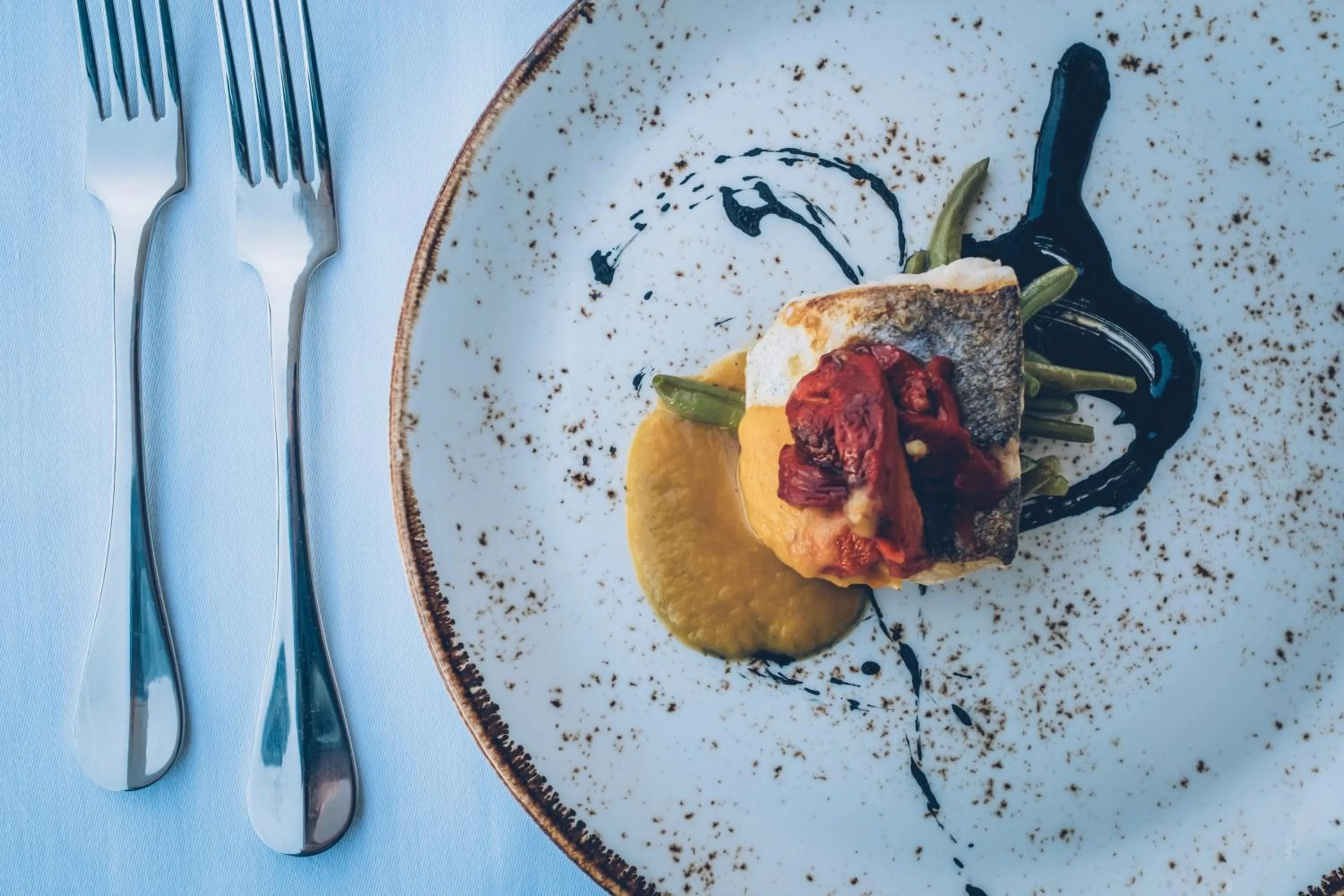 Lounge or bar in Iberostar Selection Lagos Algarve